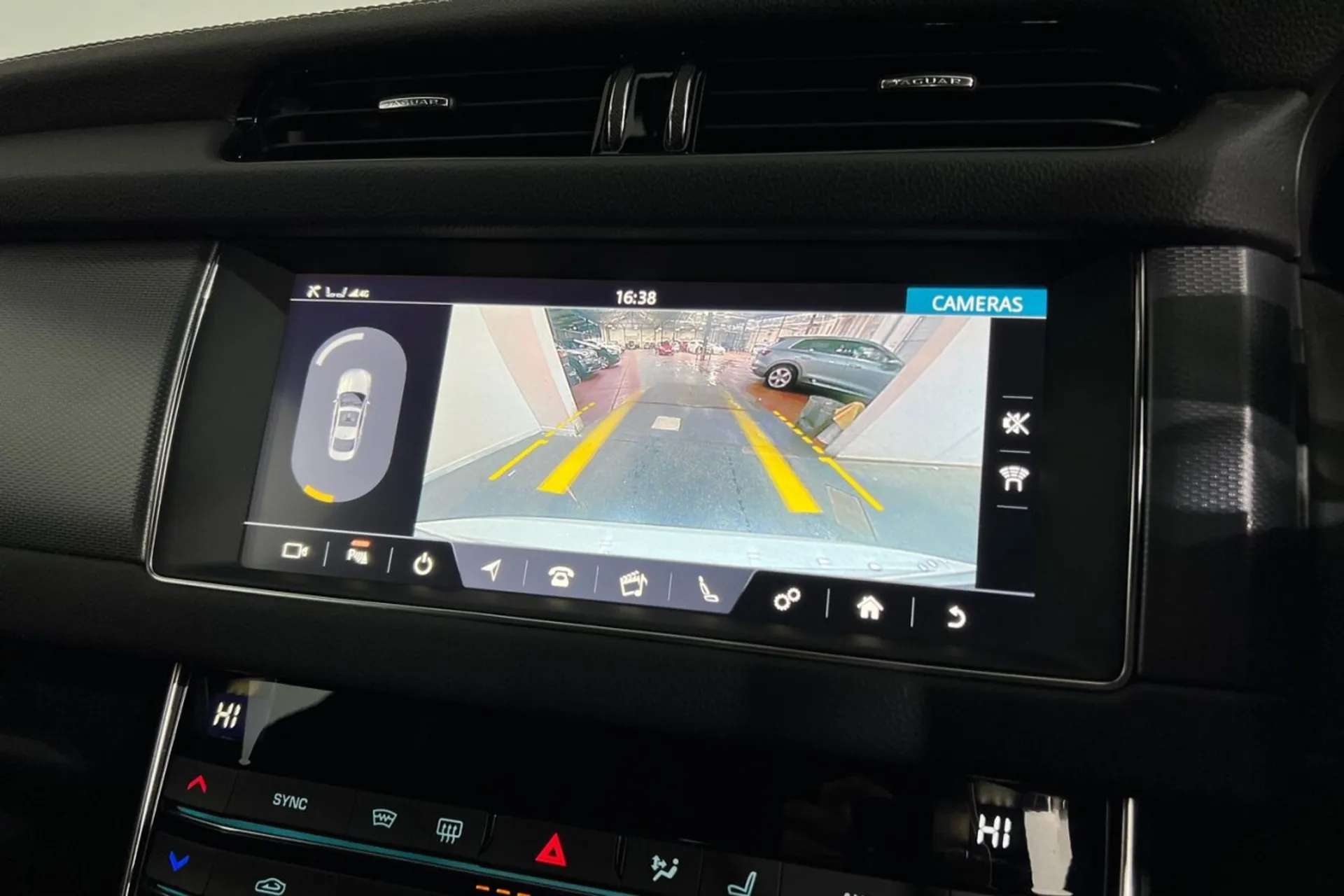 2018 JAGUAR XF 2018 JAGUAR XF