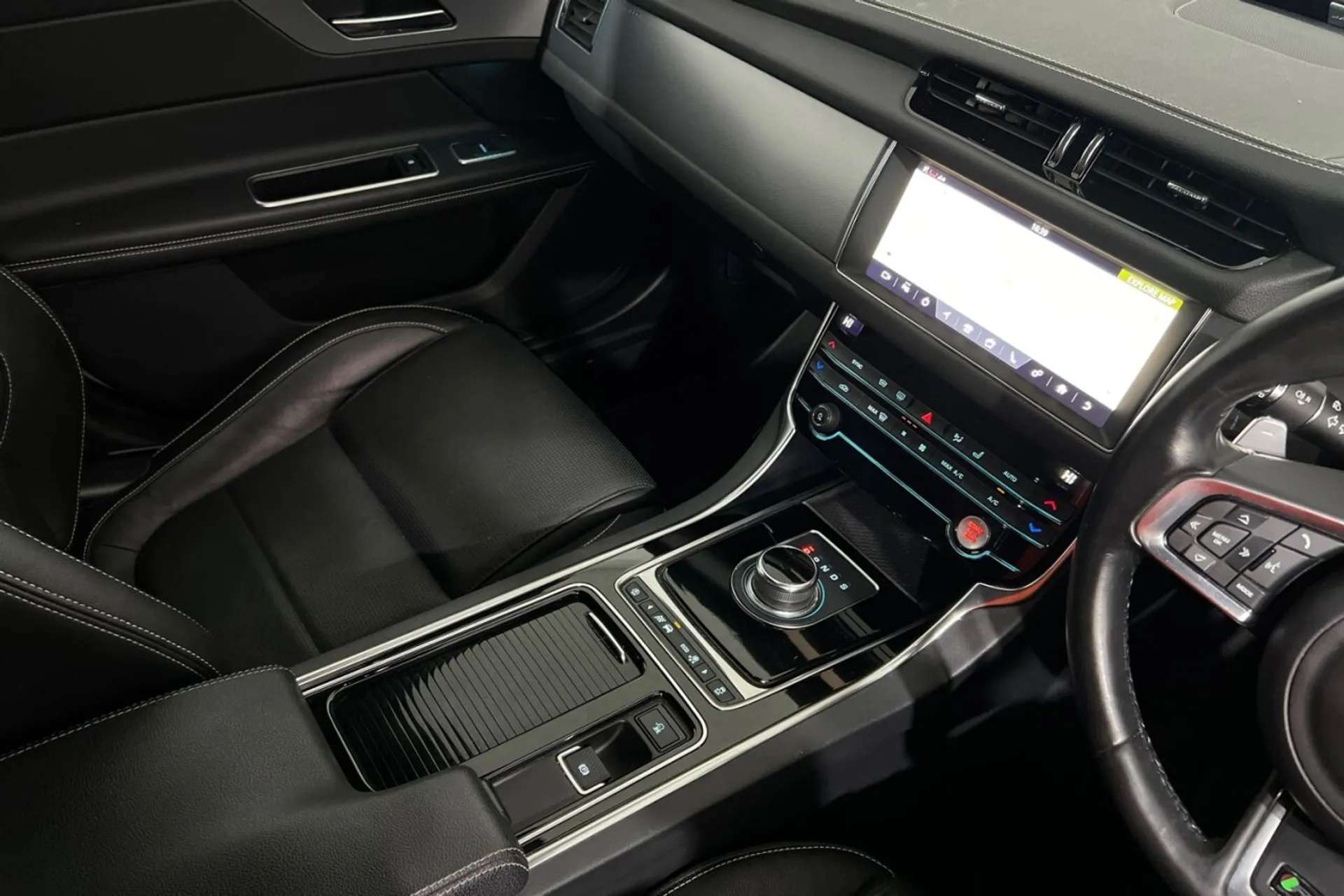 2018 JAGUAR XF 2018 JAGUAR XF