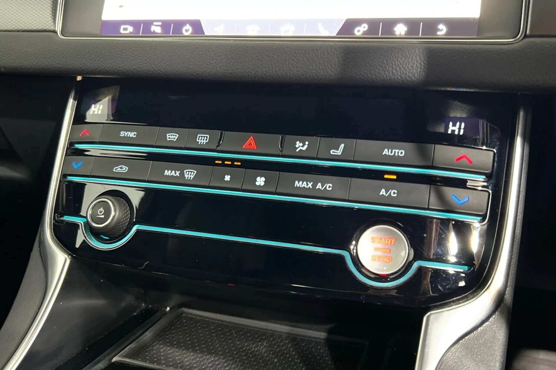 2018 JAGUAR XF 2018 JAGUAR XF