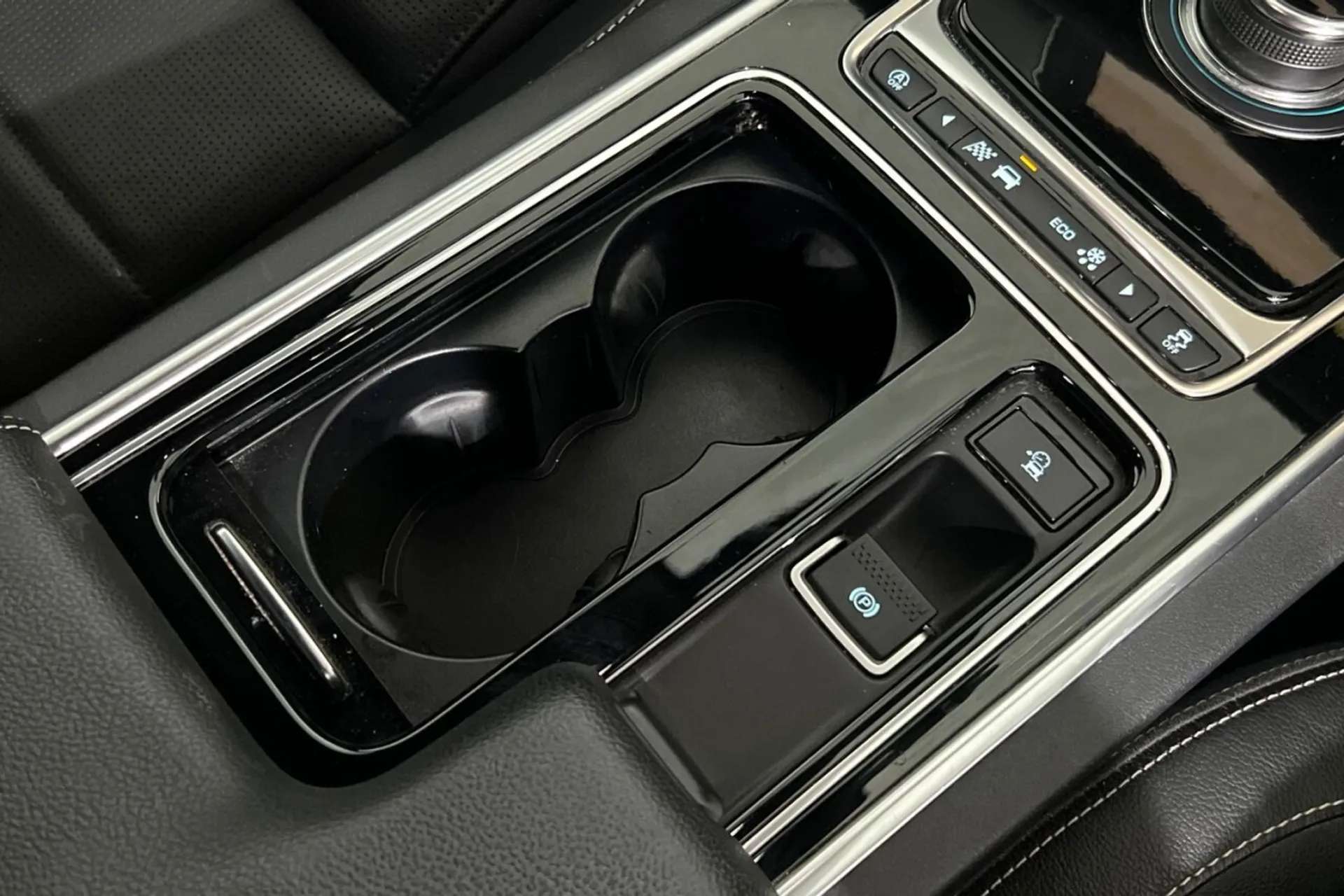 2018 JAGUAR XF 2018 JAGUAR XF