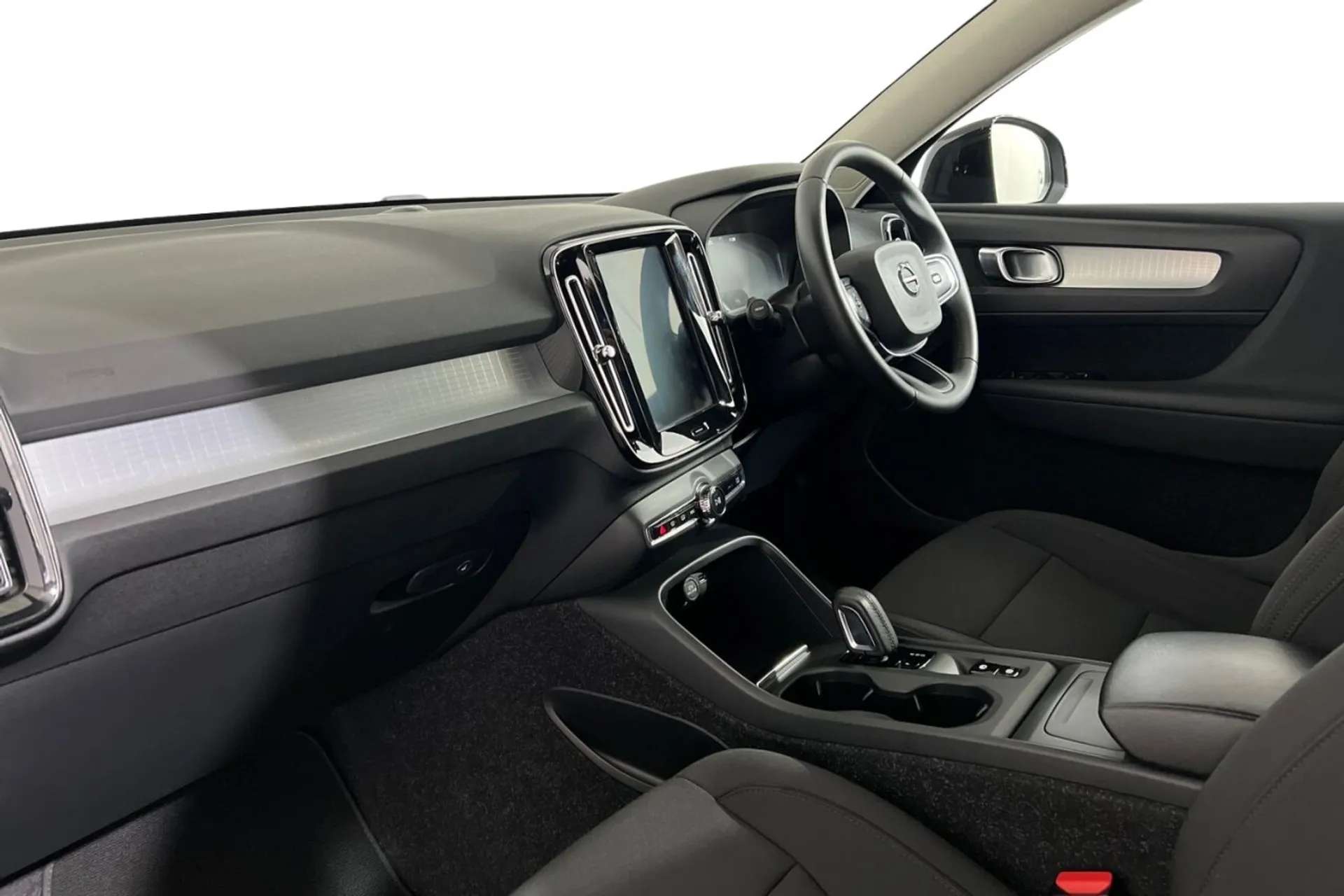 2020 VOLVO XC40 2020 VOLVO XC40