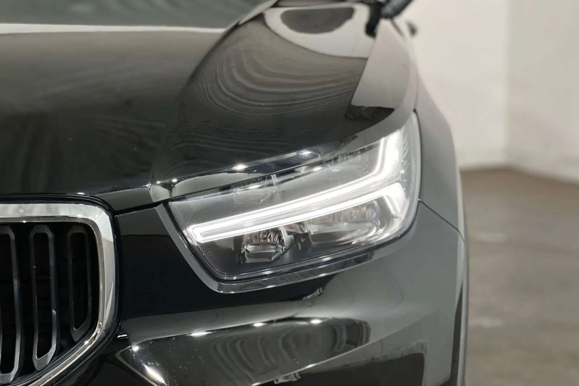 2020 VOLVO XC40 2020 VOLVO XC40