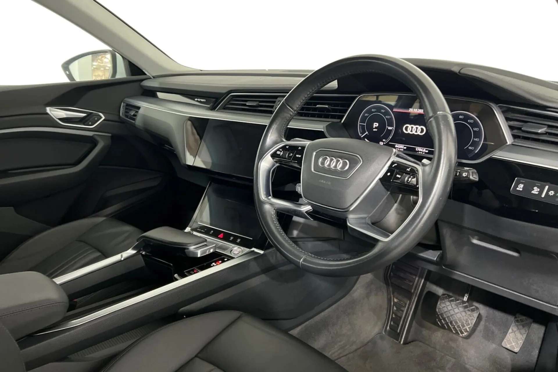 2020 AUDI E-TRON 2020 AUDI E-TRON