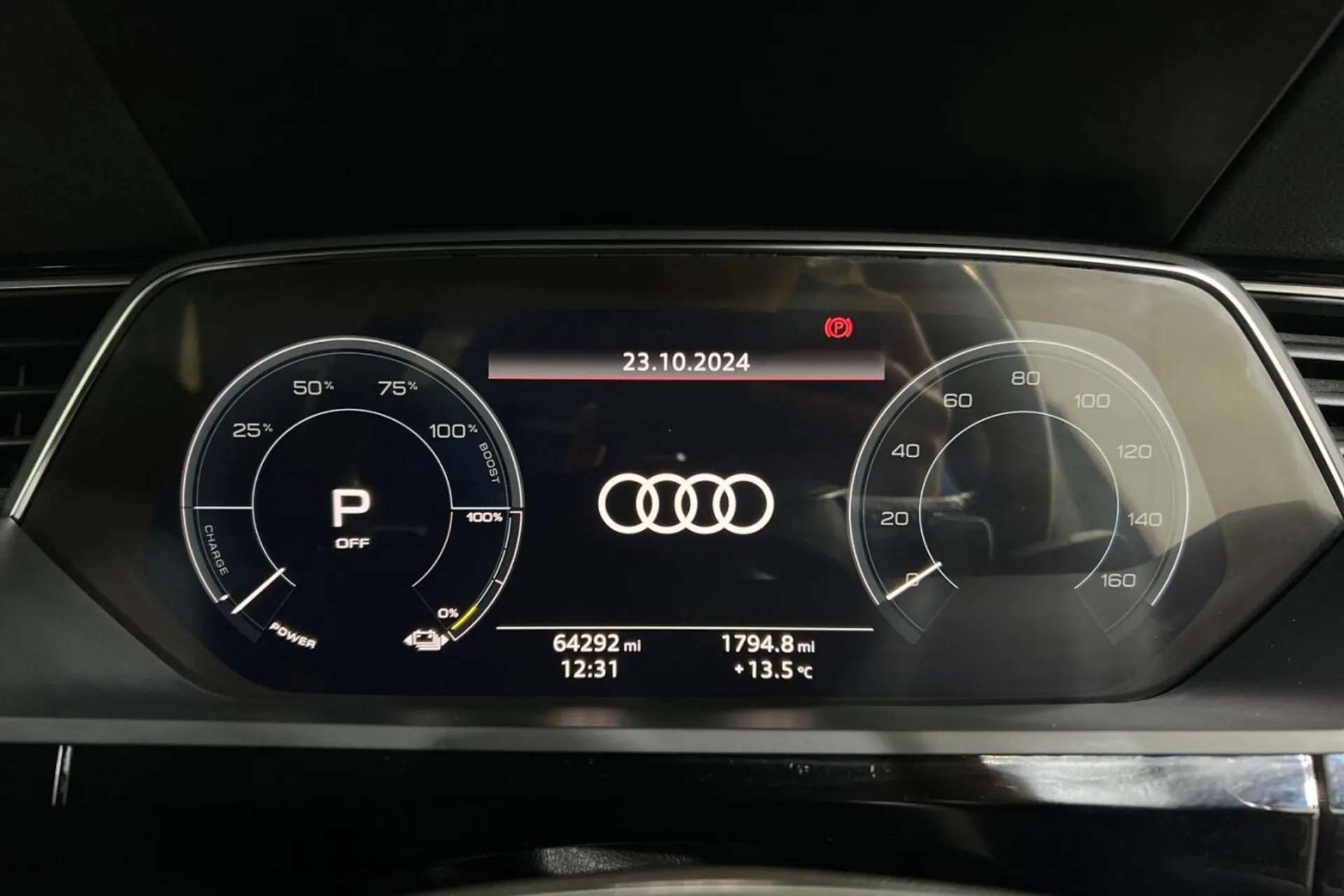 2020 AUDI E-TRON 2020 AUDI E-TRON