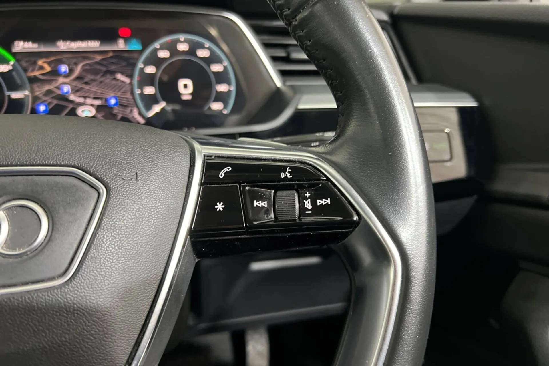 2020 AUDI E-TRON 2020 AUDI E-TRON