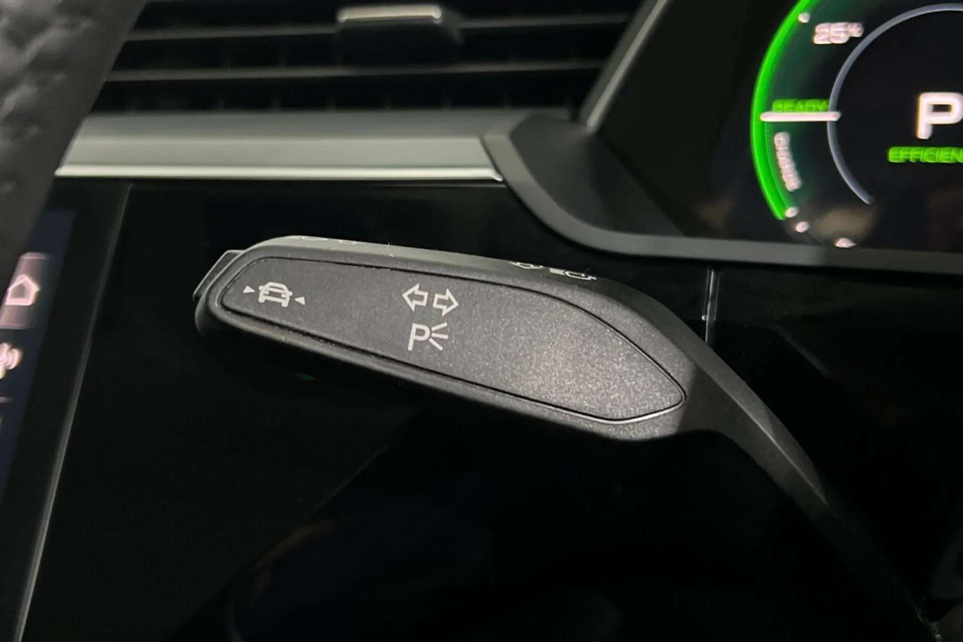 2020 AUDI E-TRON 2020 AUDI E-TRON