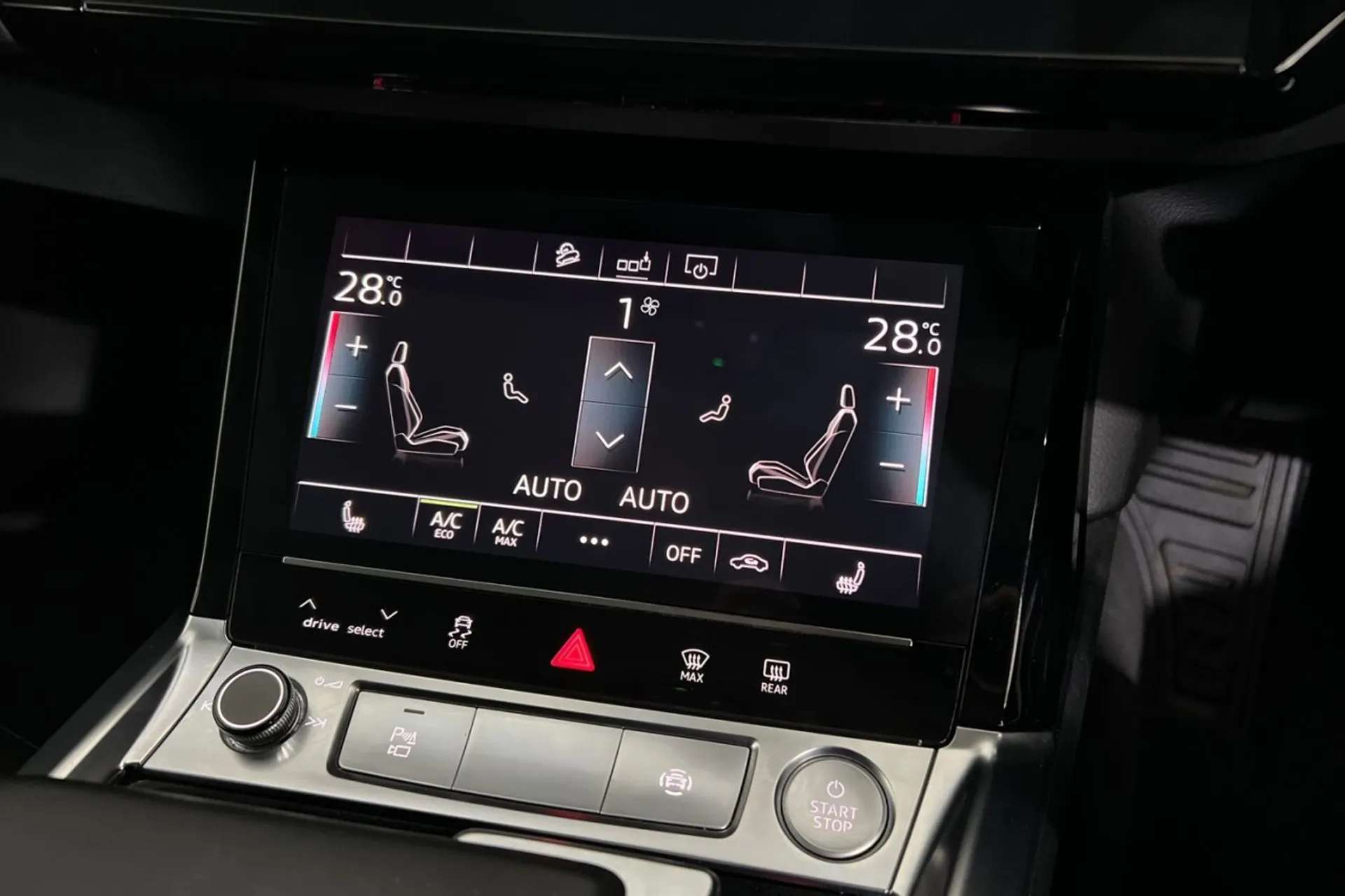 2020 AUDI E-TRON 2020 AUDI E-TRON