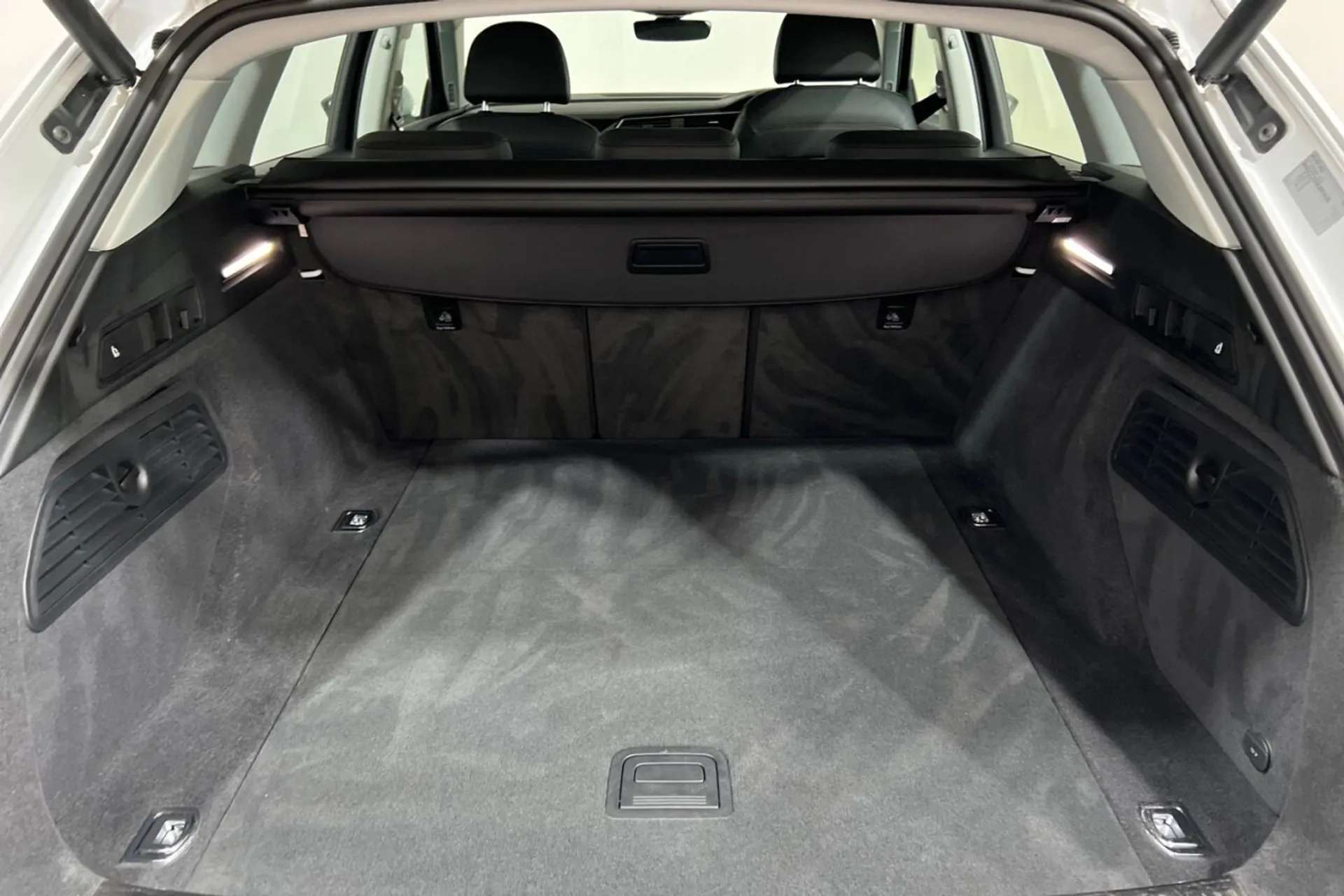 2020 AUDI E-TRON 2020 AUDI E-TRON