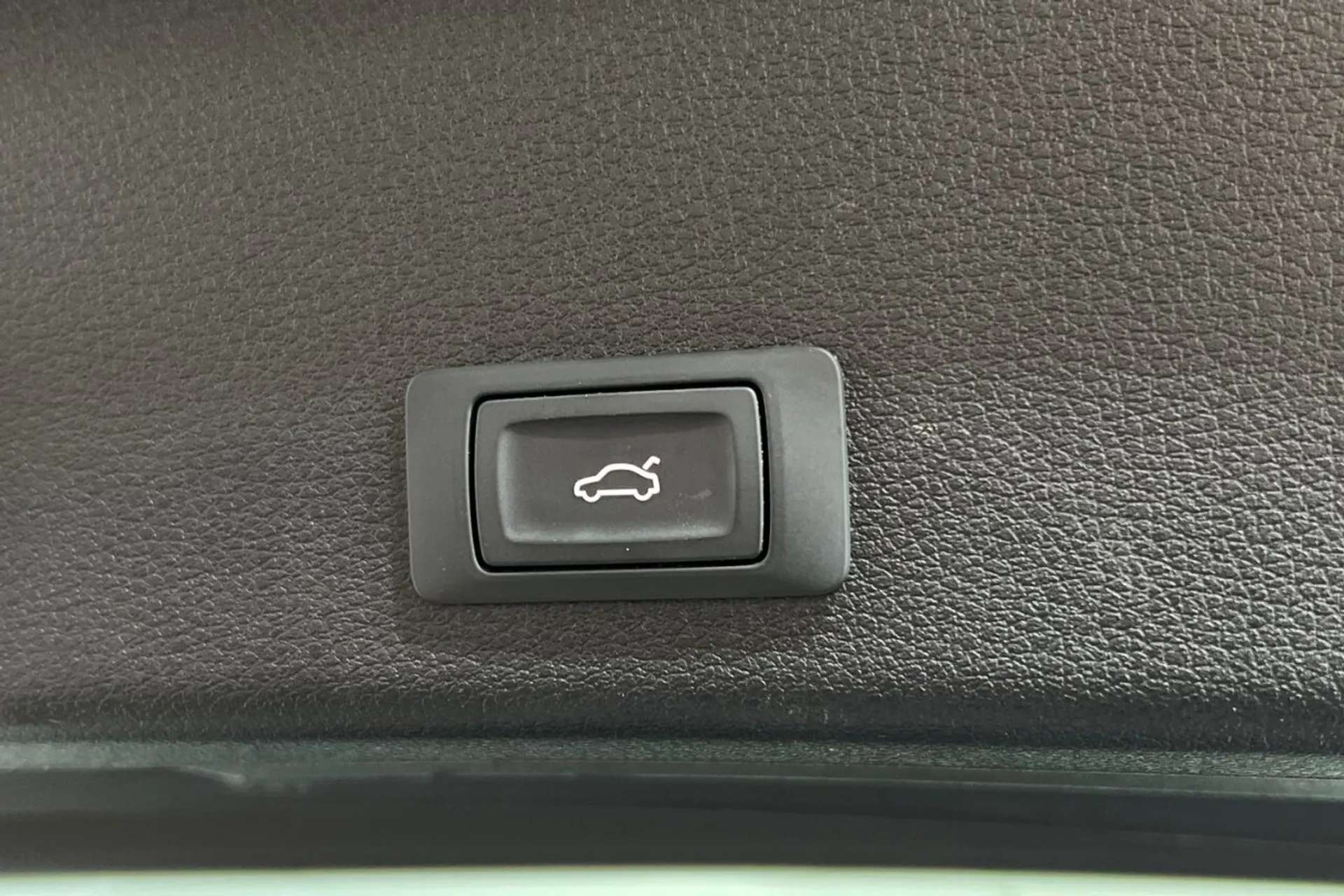 2020 AUDI E-TRON 2020 AUDI E-TRON