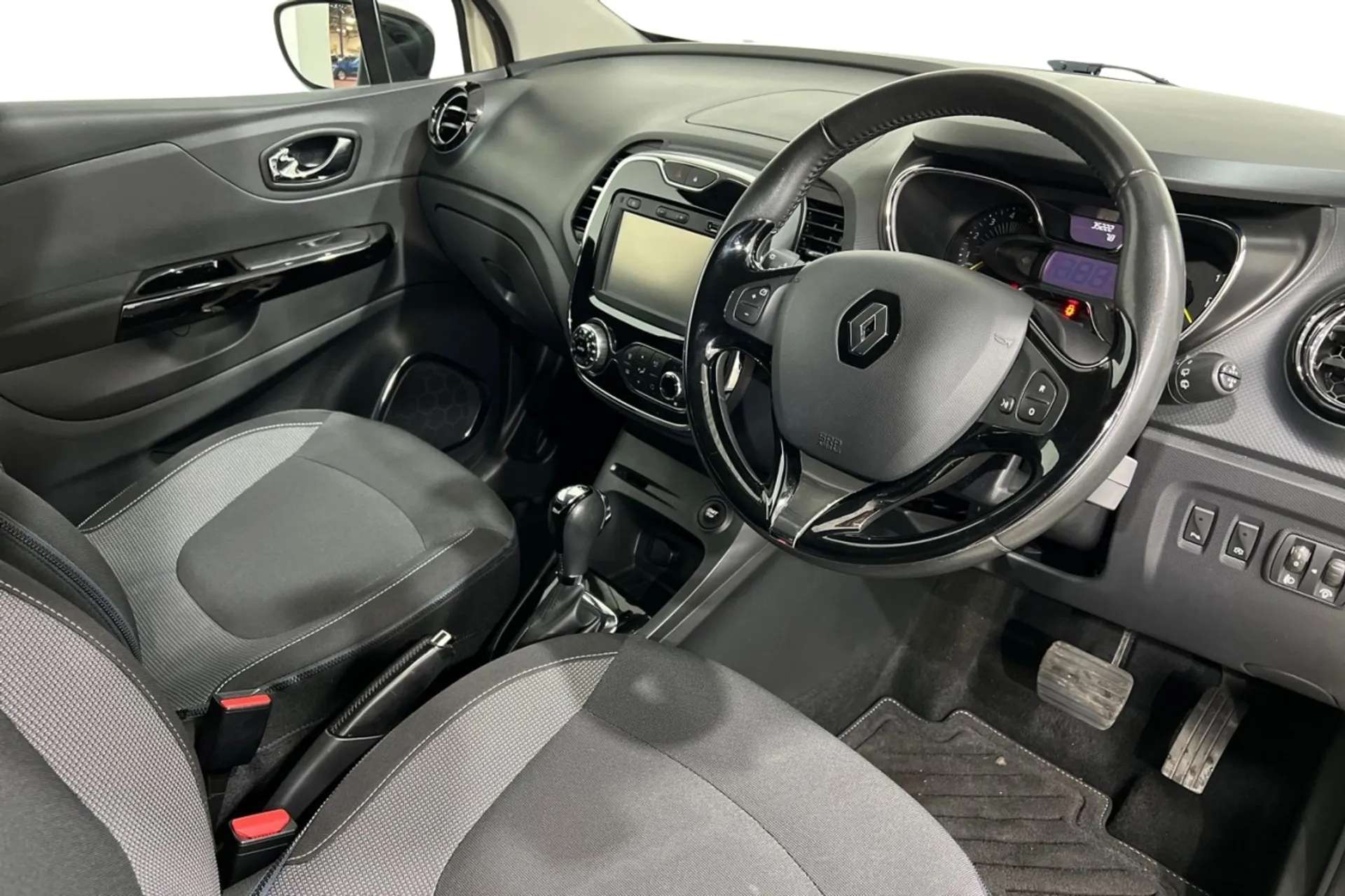 2015 RENAULT CAPTUR 2015 RENAULT CAPTUR