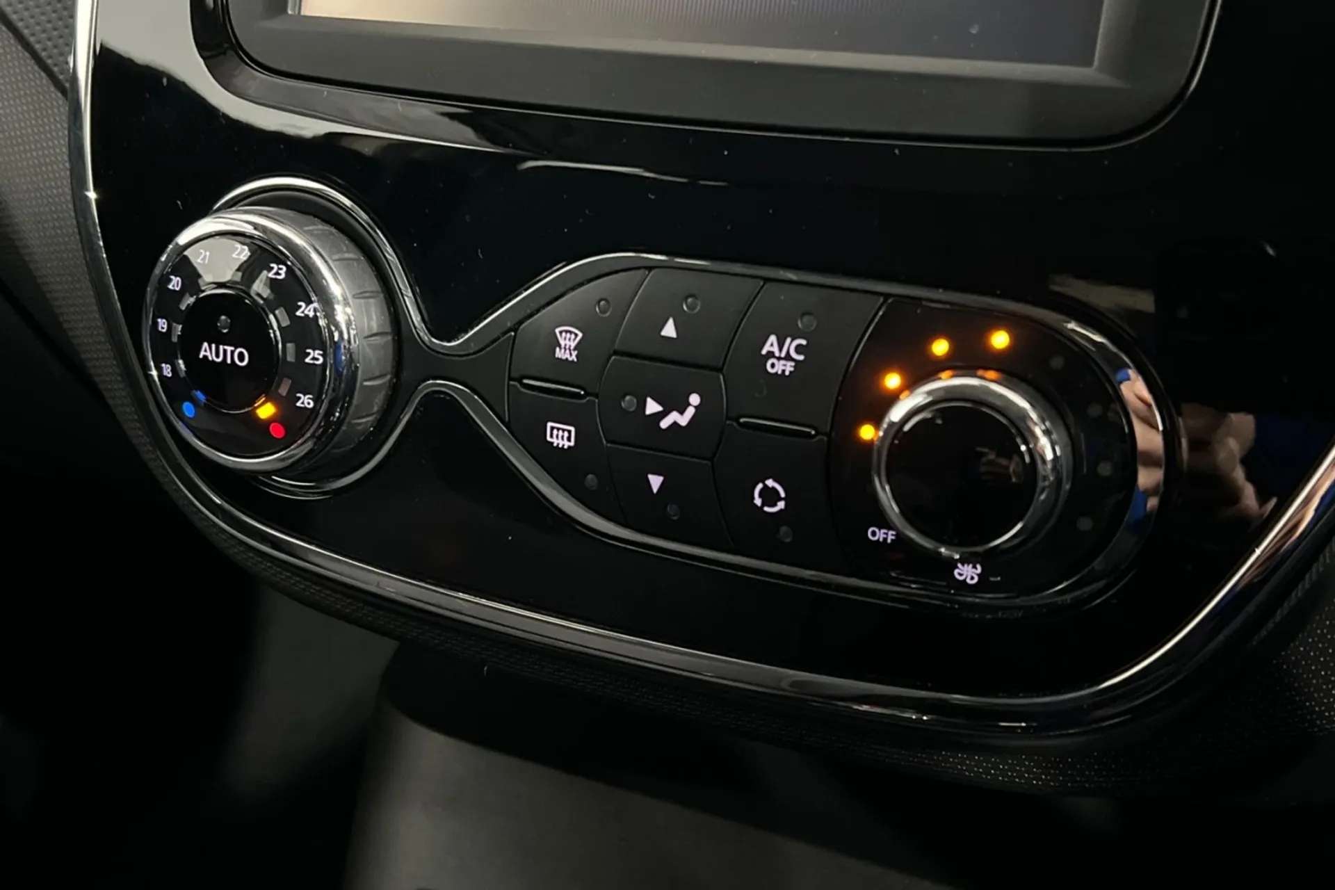 2015 RENAULT CAPTUR 2015 RENAULT CAPTUR