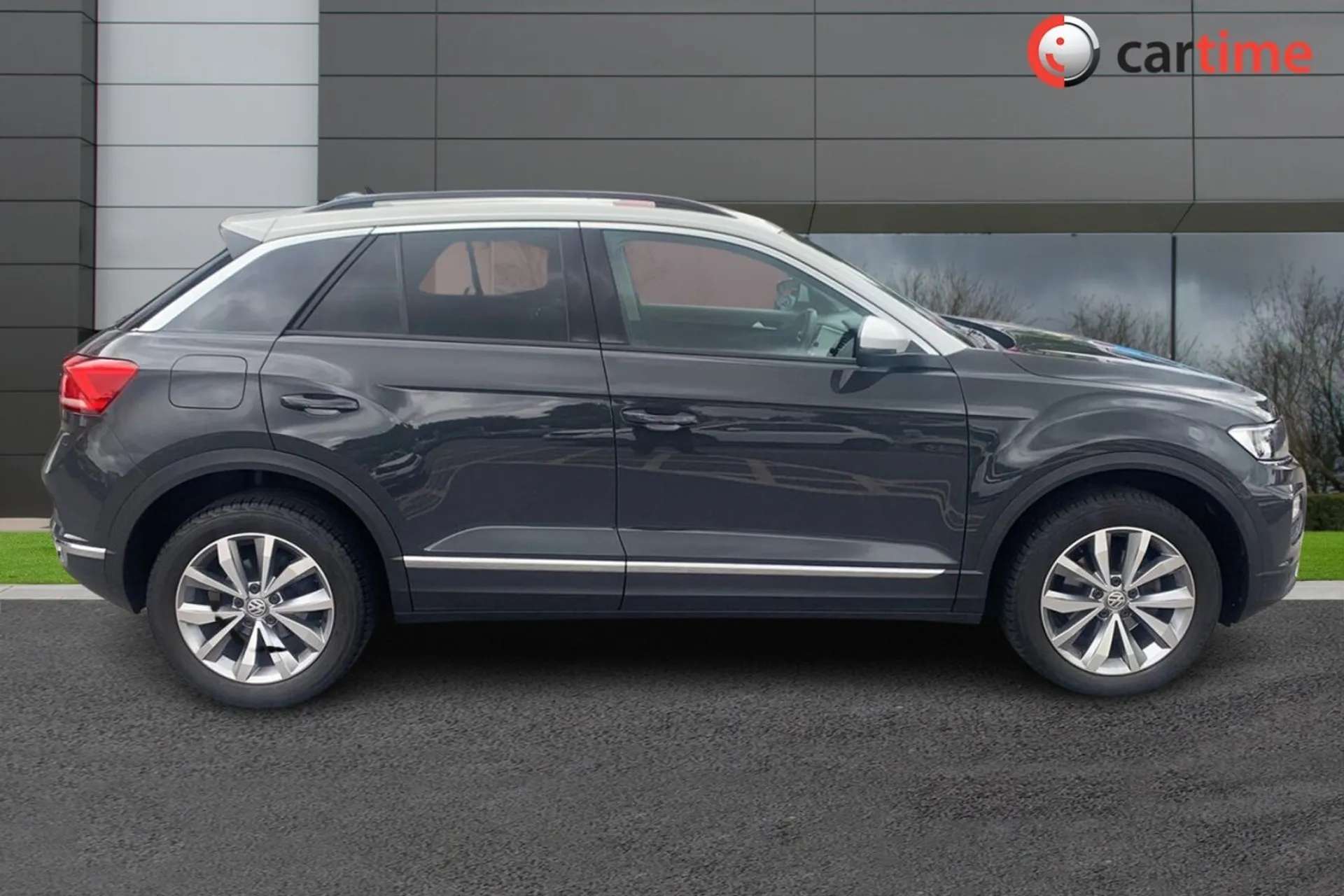 A 2019 VOLKSWAGEN T-ROC 1.6 DESIGN TDI 5d 114 BHP Parking Sensors, Adaptive Cruise Control, Car-Net App Connect, Touchscreen Display, Privacy Glass Urano Grey, 17In Alloy Whe A 2019 VOLKSWAGEN T-ROC 1.6 DESIGN TDI 5d 114 BHP Parking Sensors, Adaptive Cruise Control, Car-Net App Connect, Touchscreen Display, Privacy Glass Urano Grey, 17In Alloy Whe