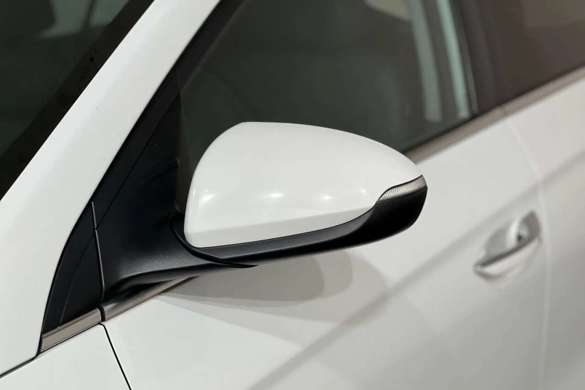 2021 HYUNDAI IONIQ 2021 HYUNDAI IONIQ