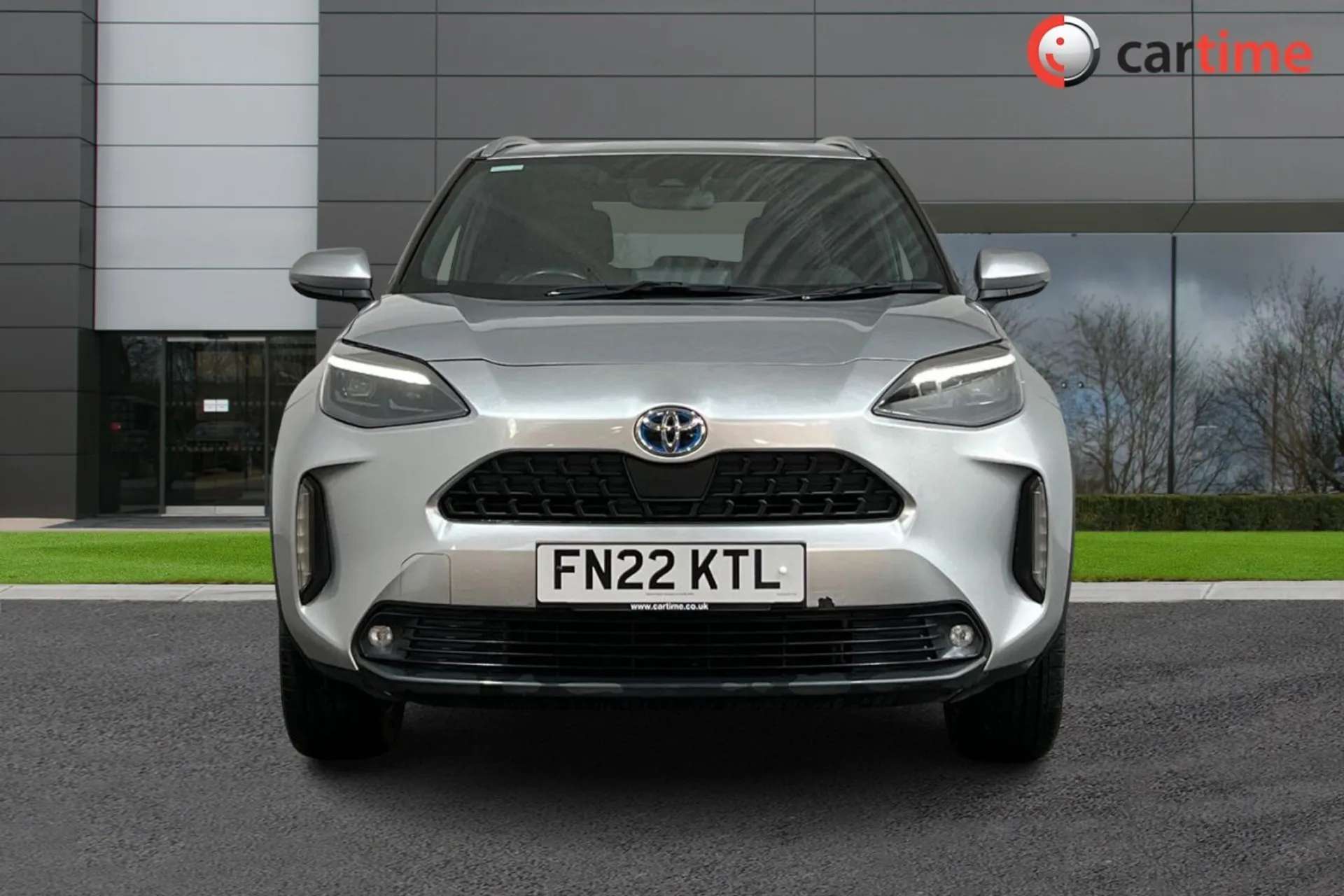 A 2022 TOYOTA YARIS CROSS 1.5 DESIGN FHEV 5d 115 BHP Reverse Camera, DAB Digital Radio/Bluetooth, Smartphone Integration, Adaptive Cruise Control, 8-Inch Media Display Silver, A 2022 TOYOTA YARIS CROSS 1.5 DESIGN FHEV 5d 115 BHP Reverse Camera, DAB Digital Radio/Bluetooth, Smartphone Integration, Adaptive Cruise Control, 8-Inch Media Display Silver,