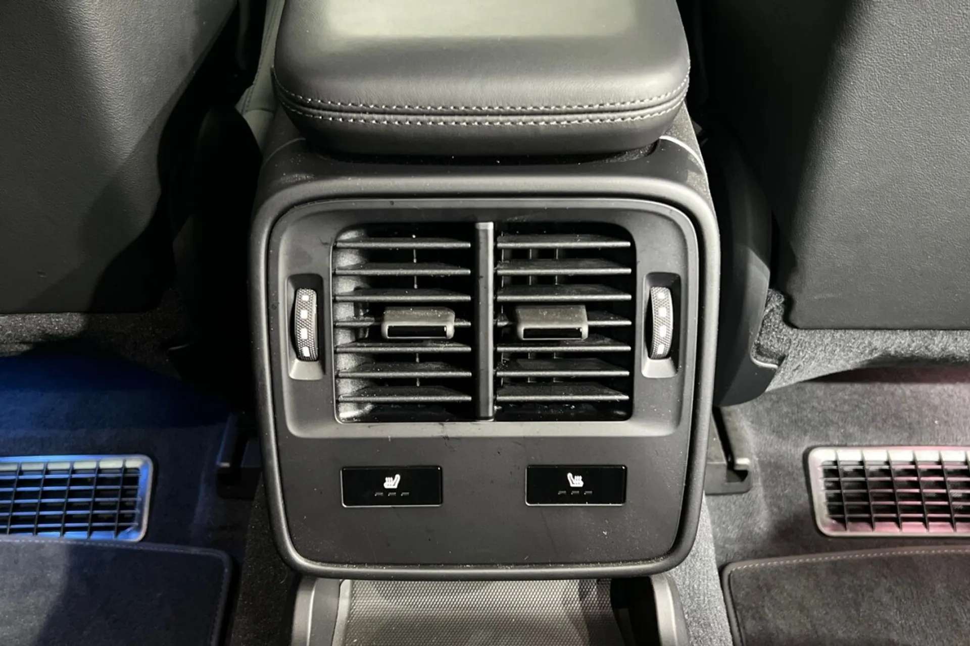 2021 PORSCHE TAYCAN 2021 PORSCHE TAYCAN