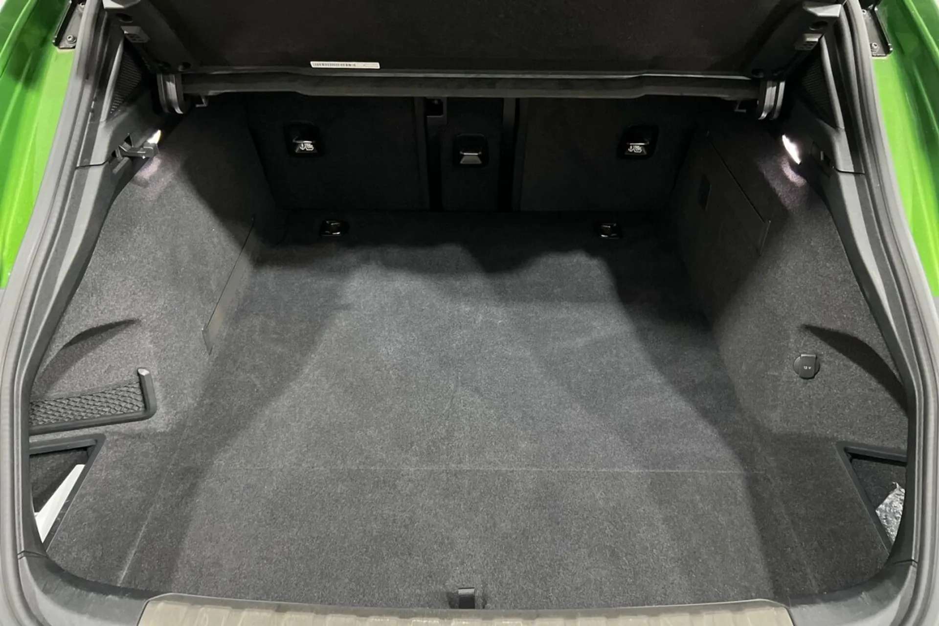 2021 PORSCHE TAYCAN 2021 PORSCHE TAYCAN