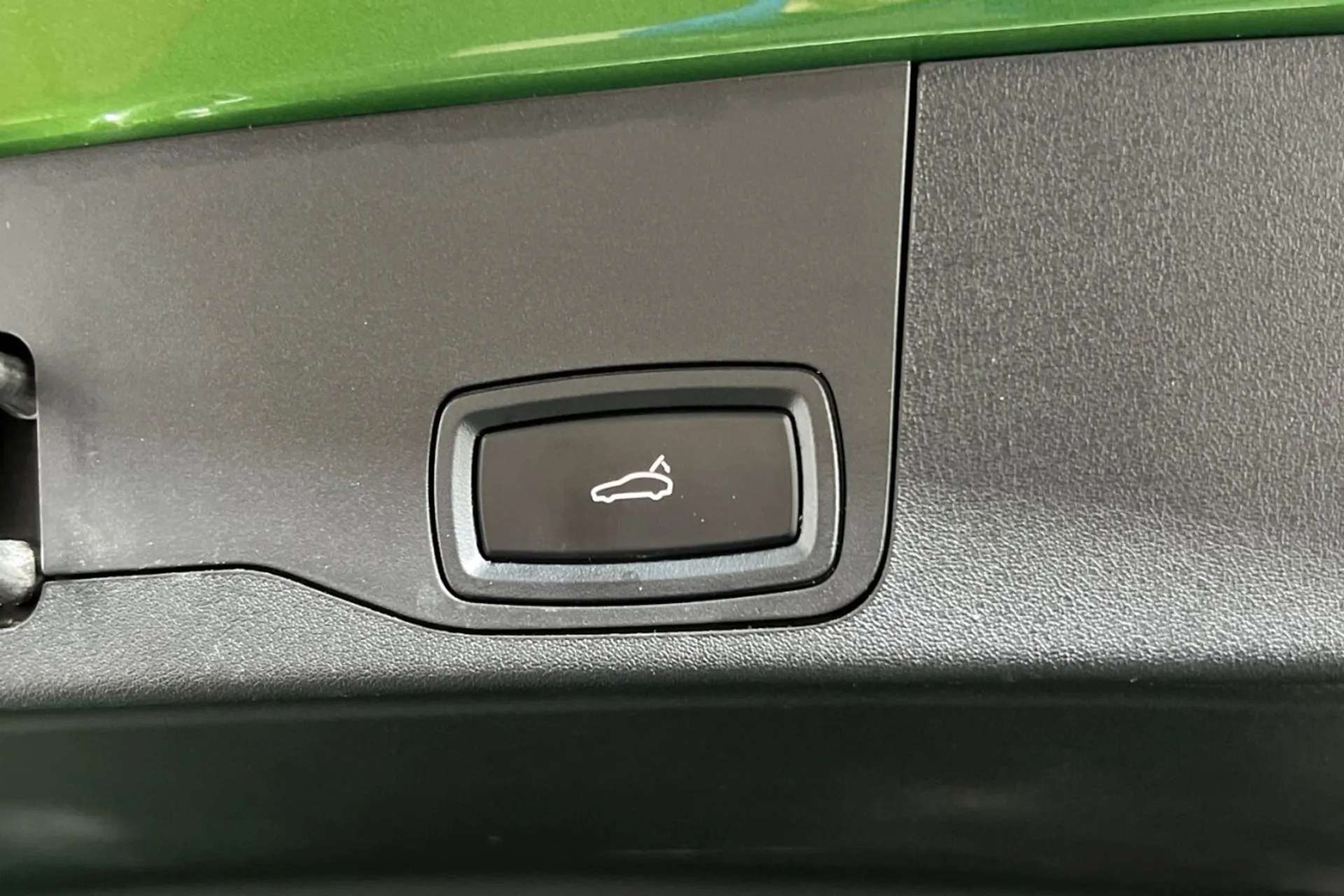 2021 PORSCHE TAYCAN 2021 PORSCHE TAYCAN