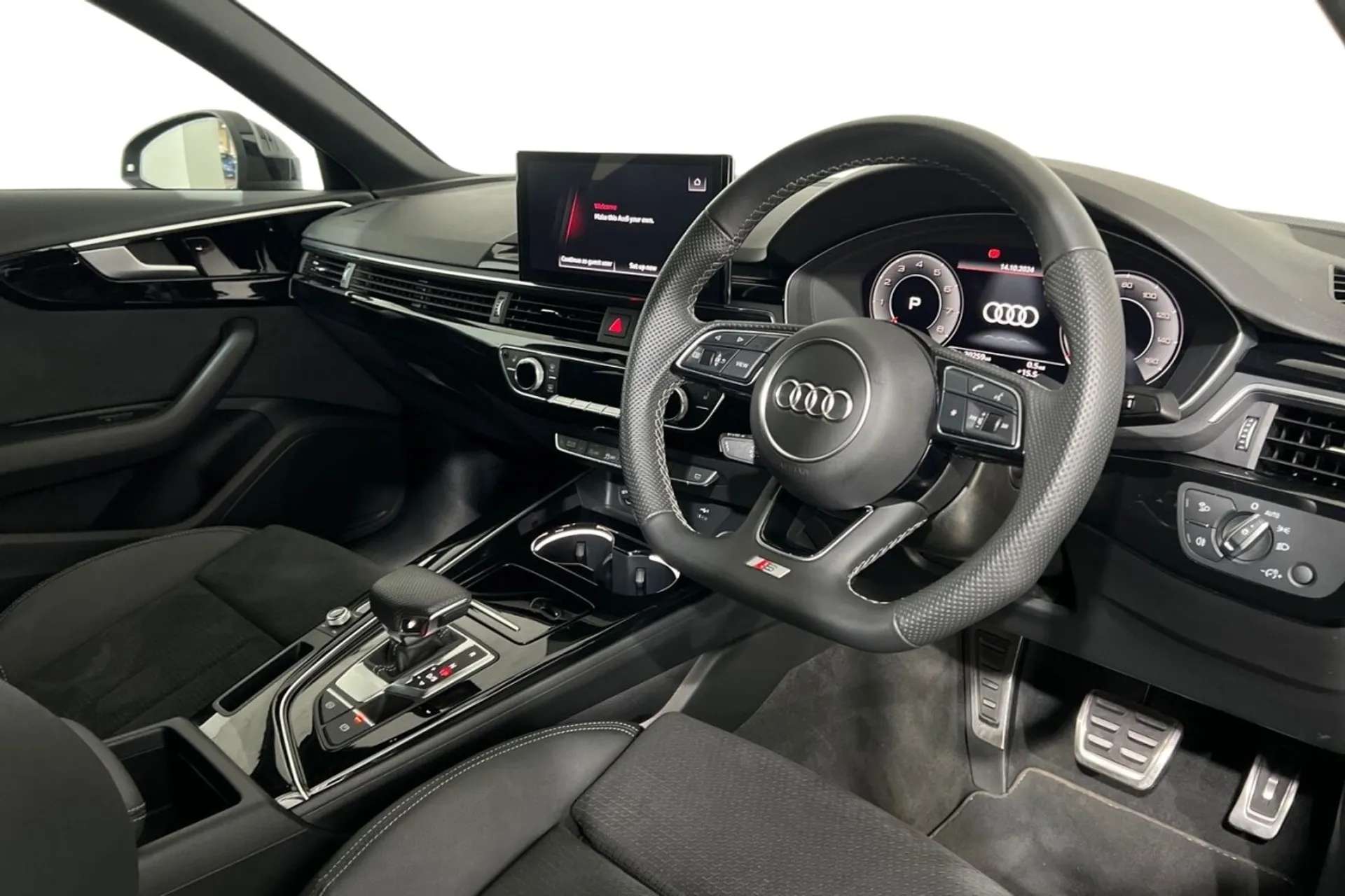 2023 AUDI A4 2023 AUDI A4