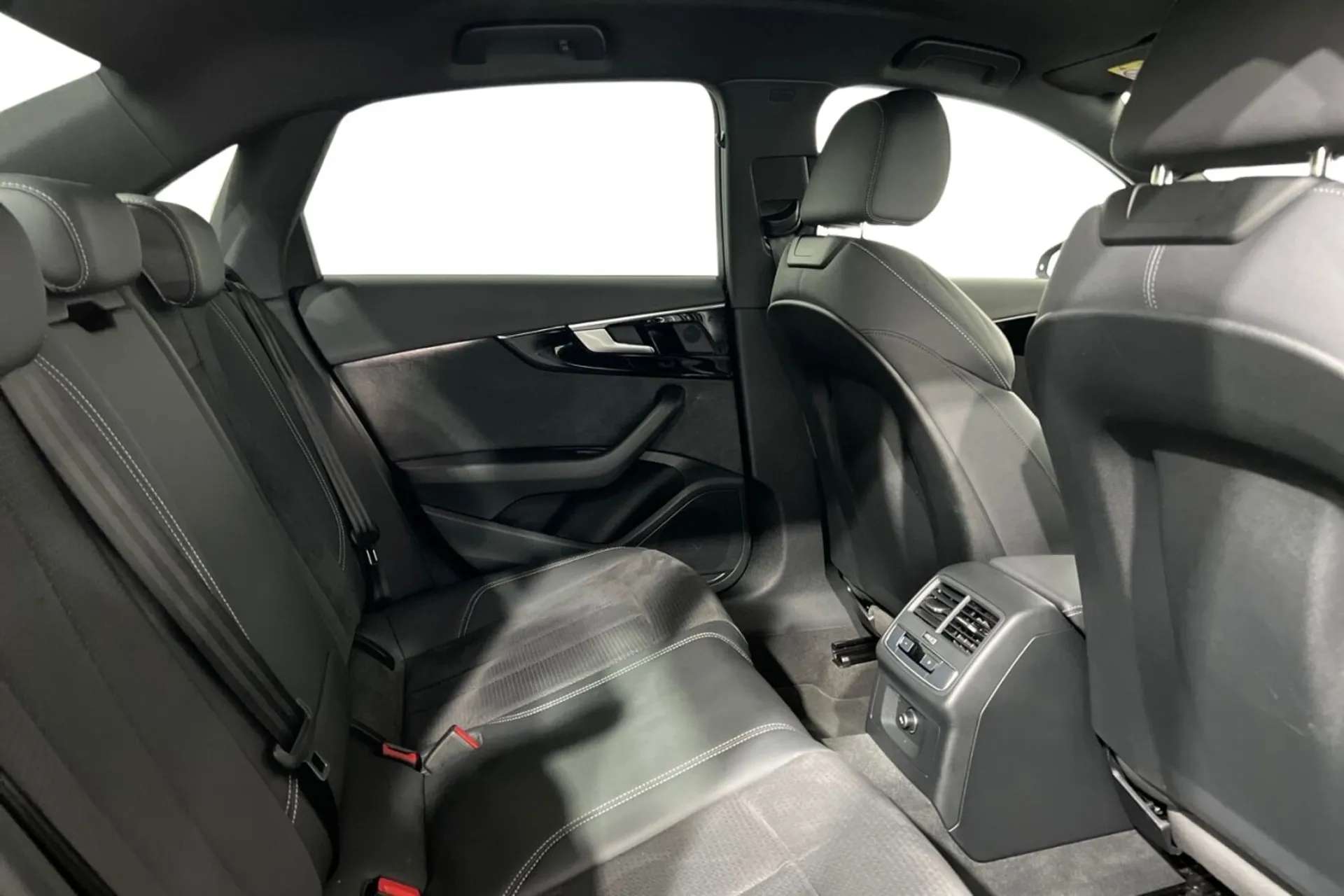 2023 AUDI A4 2023 AUDI A4