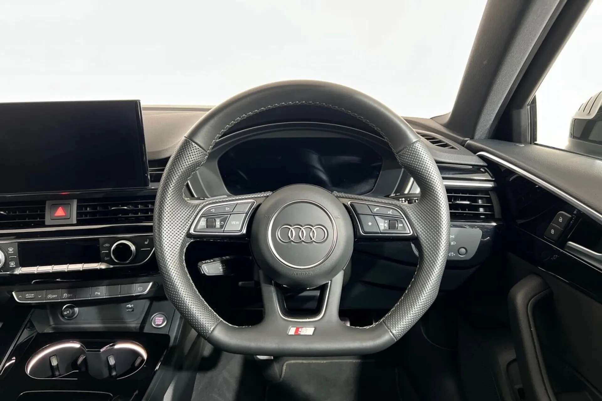 2023 AUDI A4 2023 AUDI A4