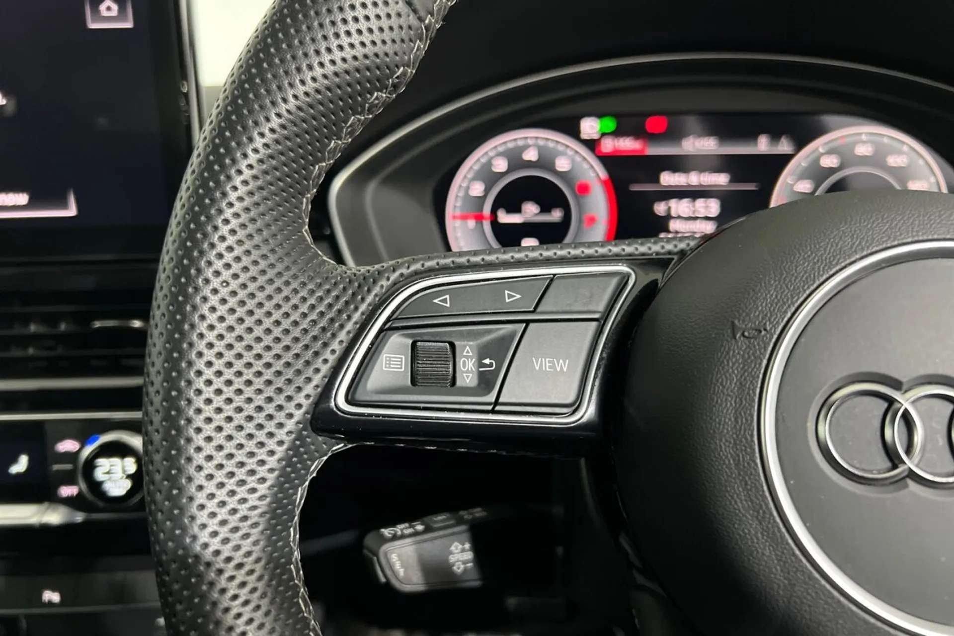 2023 AUDI A4 2023 AUDI A4