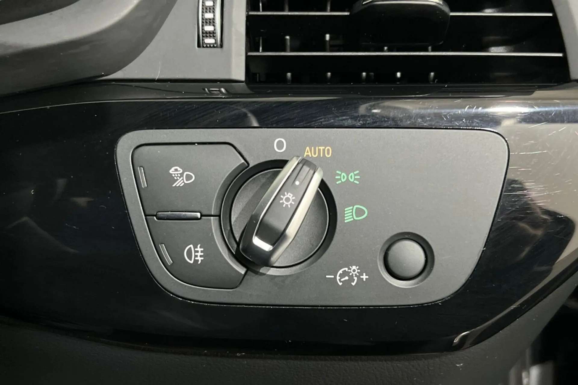 2023 AUDI A4 2023 AUDI A4