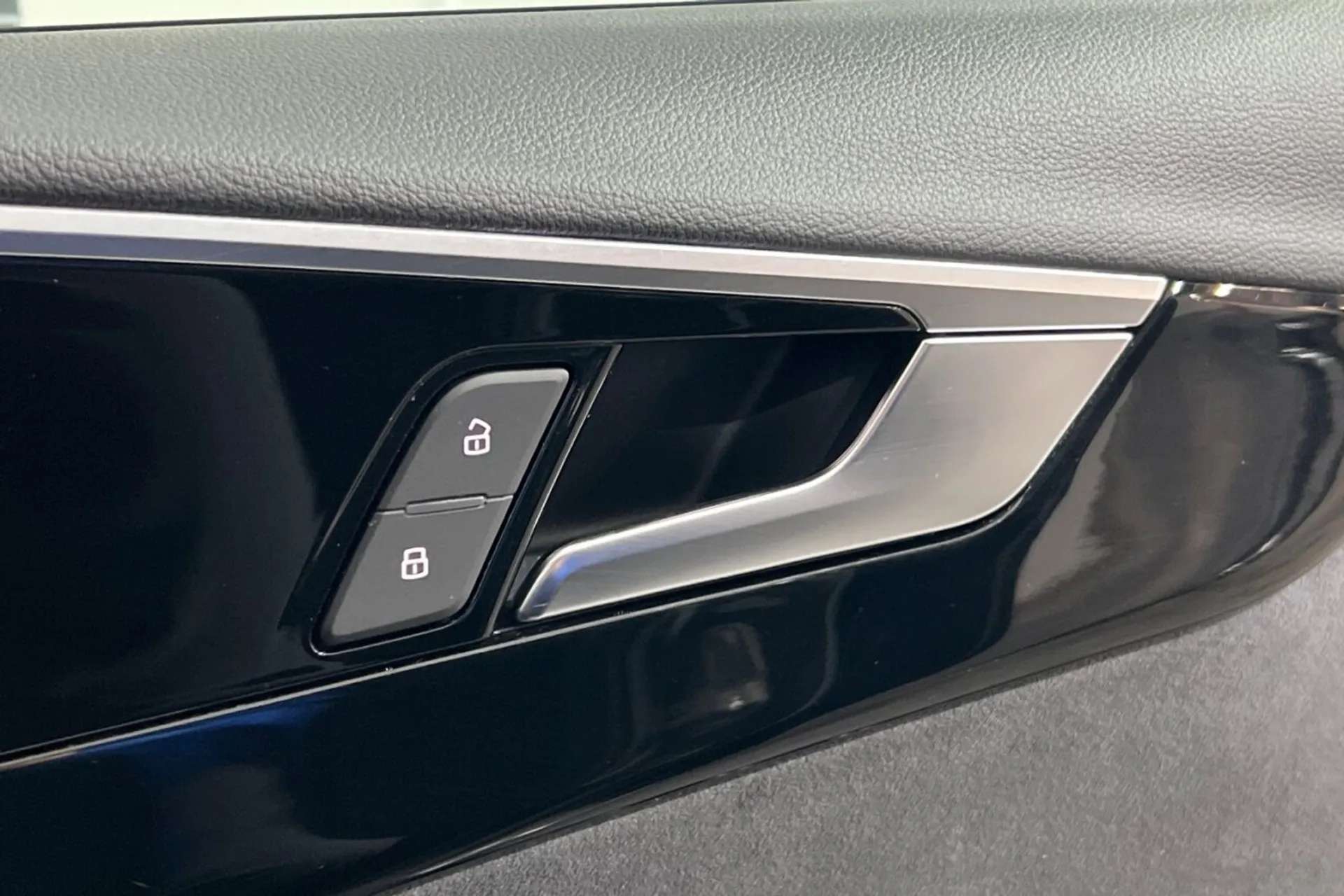 2023 AUDI A4 2023 AUDI A4