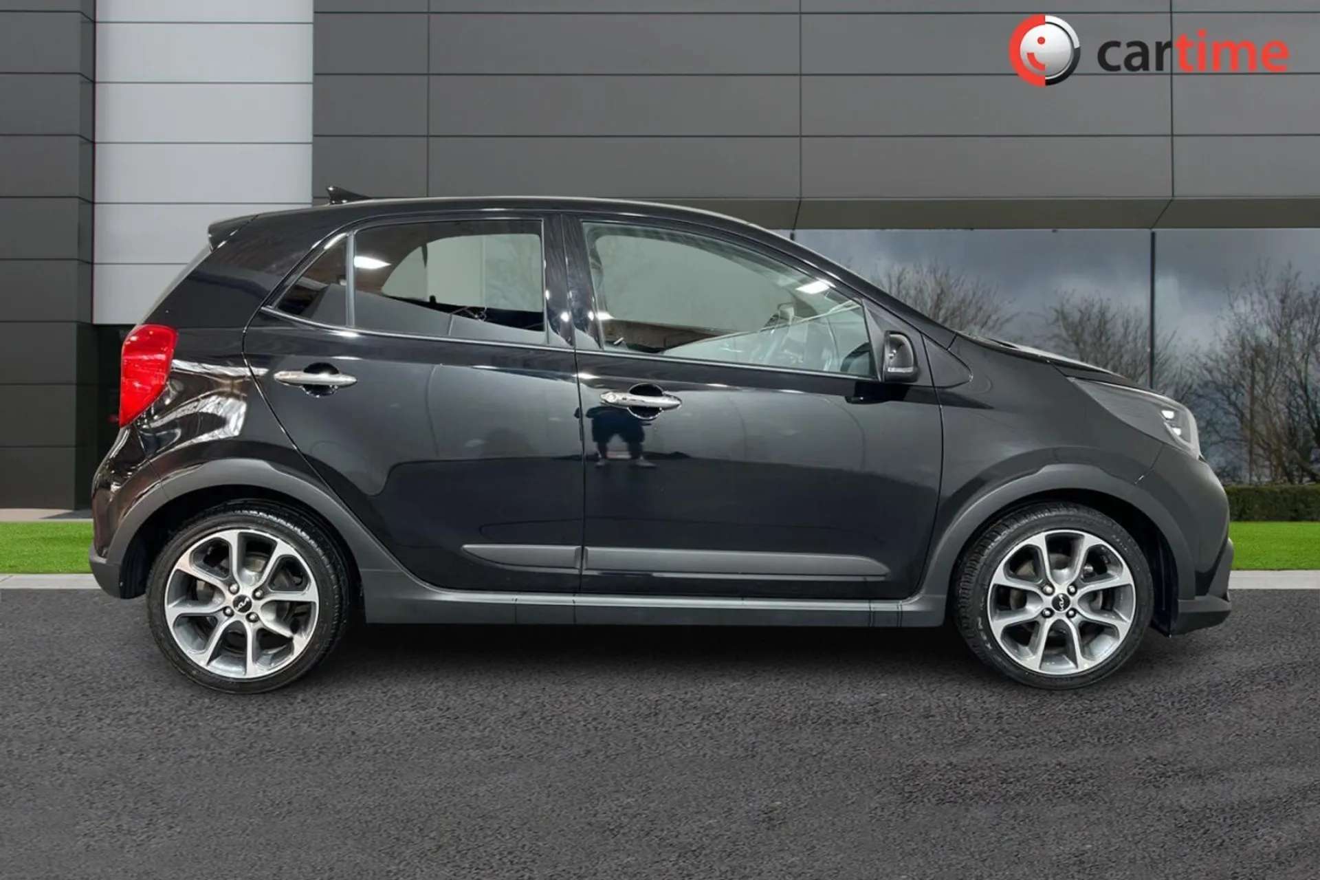 A 0 KIA PICANTO 1.0 X-LINE S 5d 66 BHP Wireless Charging, Heated Steering Wheel, Heated Seats, Reverse Camera, 8-Inch Touchscreen Midnight Black, 16-Inch Alloys A 0 KIA PICANTO 1.0 X-LINE S 5d 66 BHP Wireless Charging, Heated Steering Wheel, Heated Seats, Reverse Camera, 8-Inch Touchscreen Midnight Black, 16-Inch Alloys