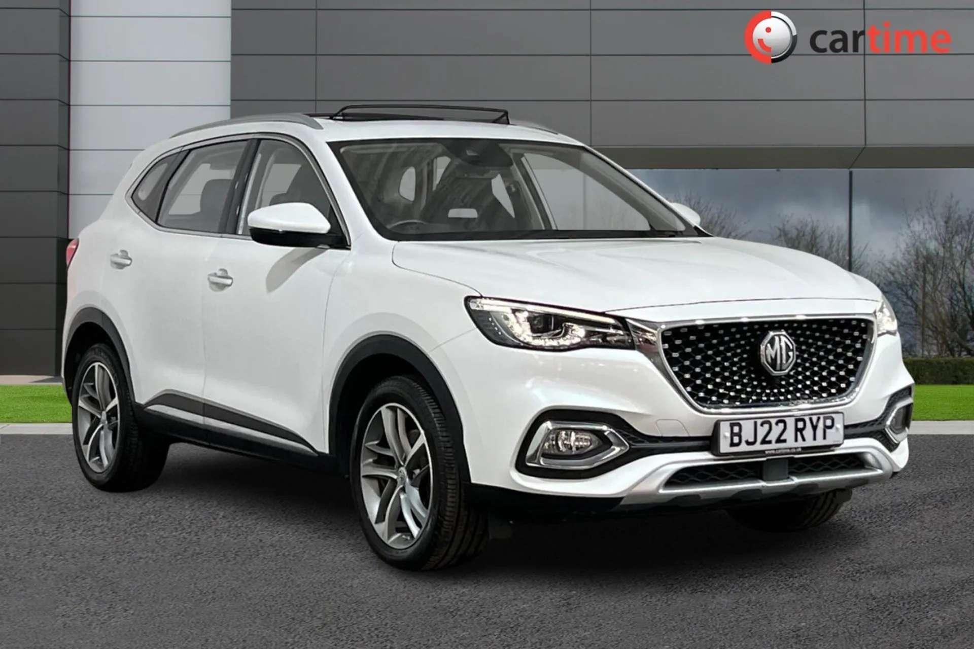 A 2022 MG MG HS 1.5 EXCLUSIVE DCT 5d 160 BHP Apple CarPlay - Android Auto, Rear View Camera, Heated Front Seating, Adaptive Cruise Control, Power Tailgate Arctic Whit A 2022 MG MG HS 1.5 EXCLUSIVE DCT 5d 160 BHP Apple CarPlay - Android Auto, Rear View Camera, Heated Front Seating, Adaptive Cruise Control, Power Tailgate Arctic Whit