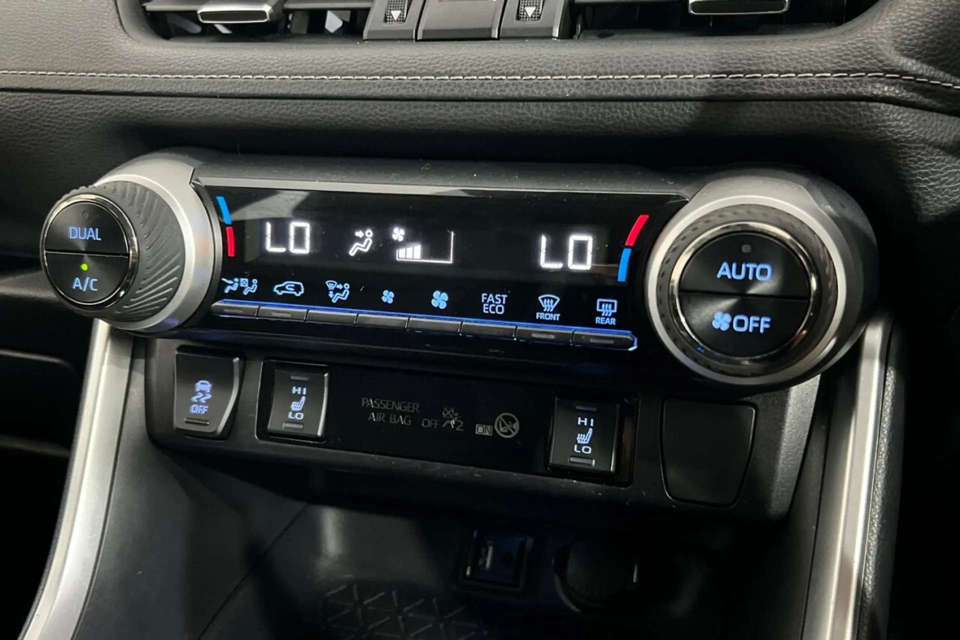 2020 TOYOTA RAV4 2020 TOYOTA RAV4