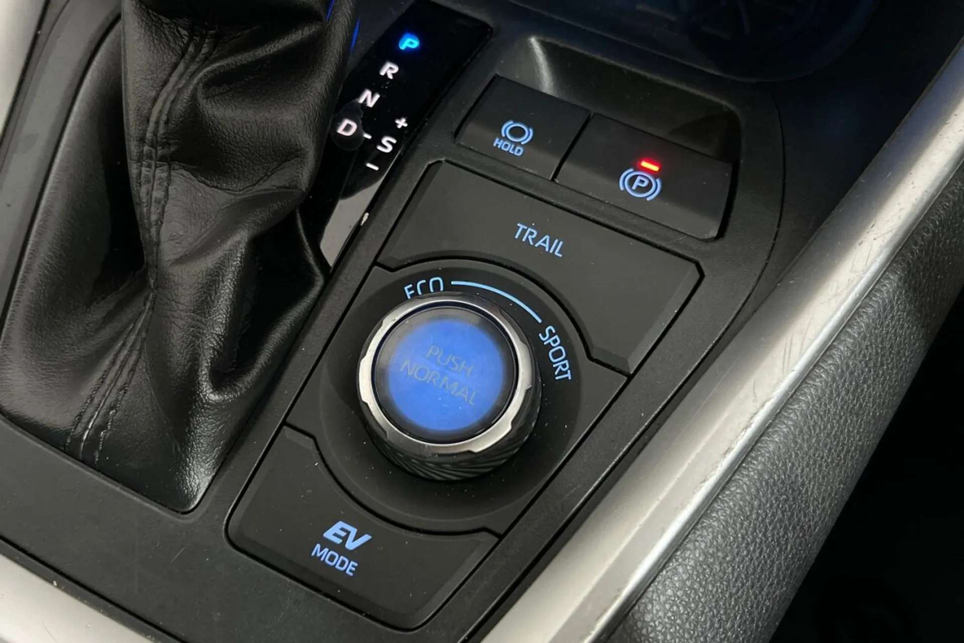 2020 TOYOTA RAV4 2020 TOYOTA RAV4