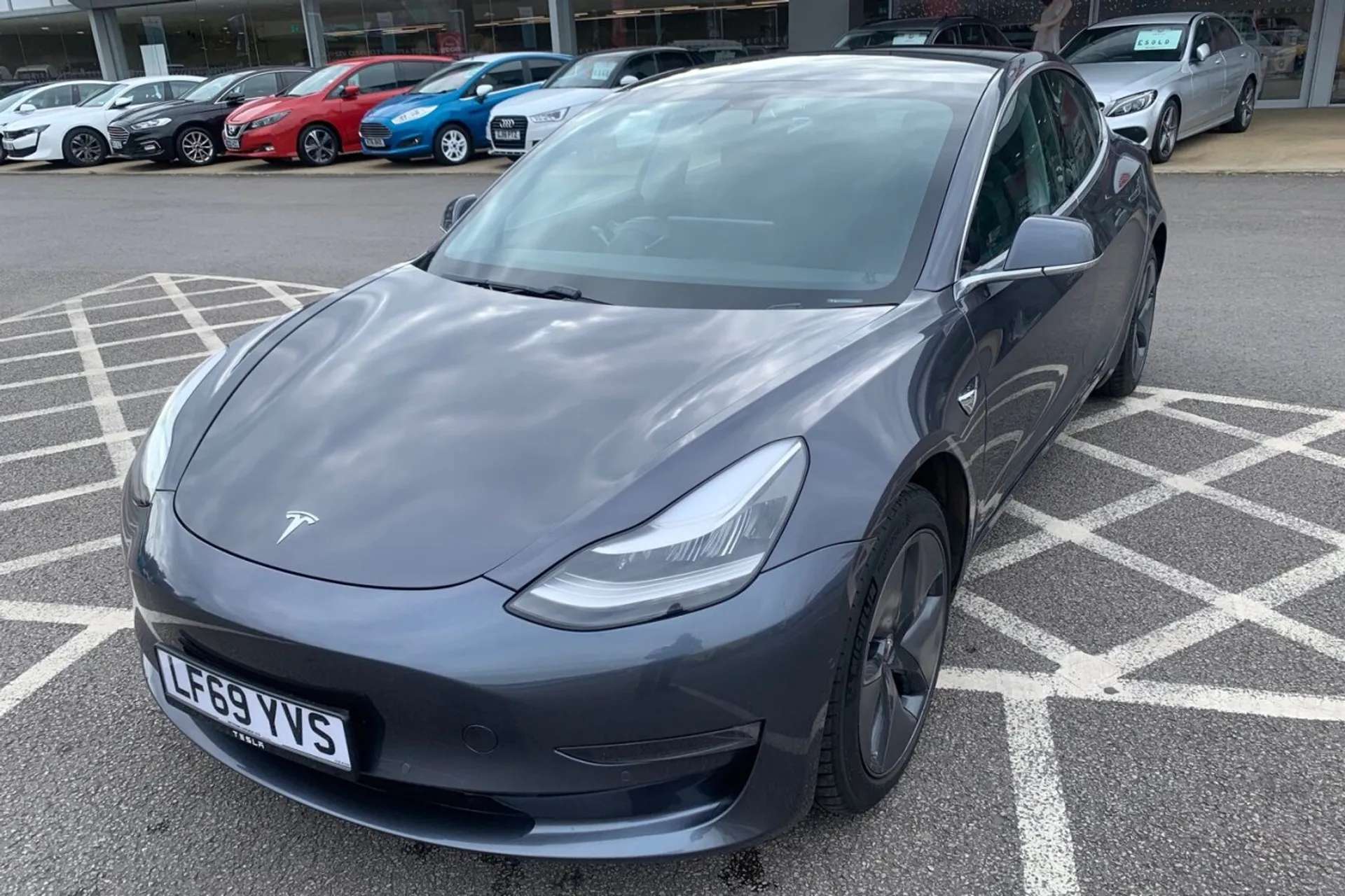 2019 TESLA MODEL 3 2019 TESLA MODEL 3