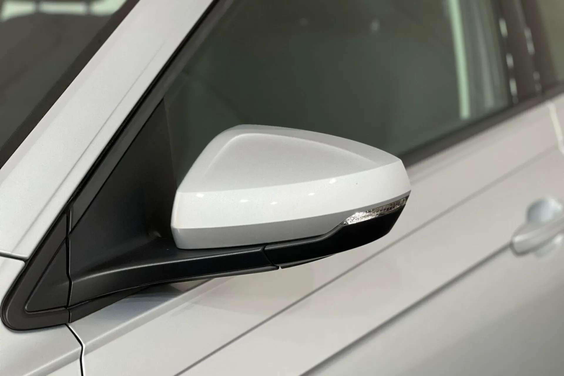 2019 VOLKSWAGEN POLO 2019 VOLKSWAGEN POLO