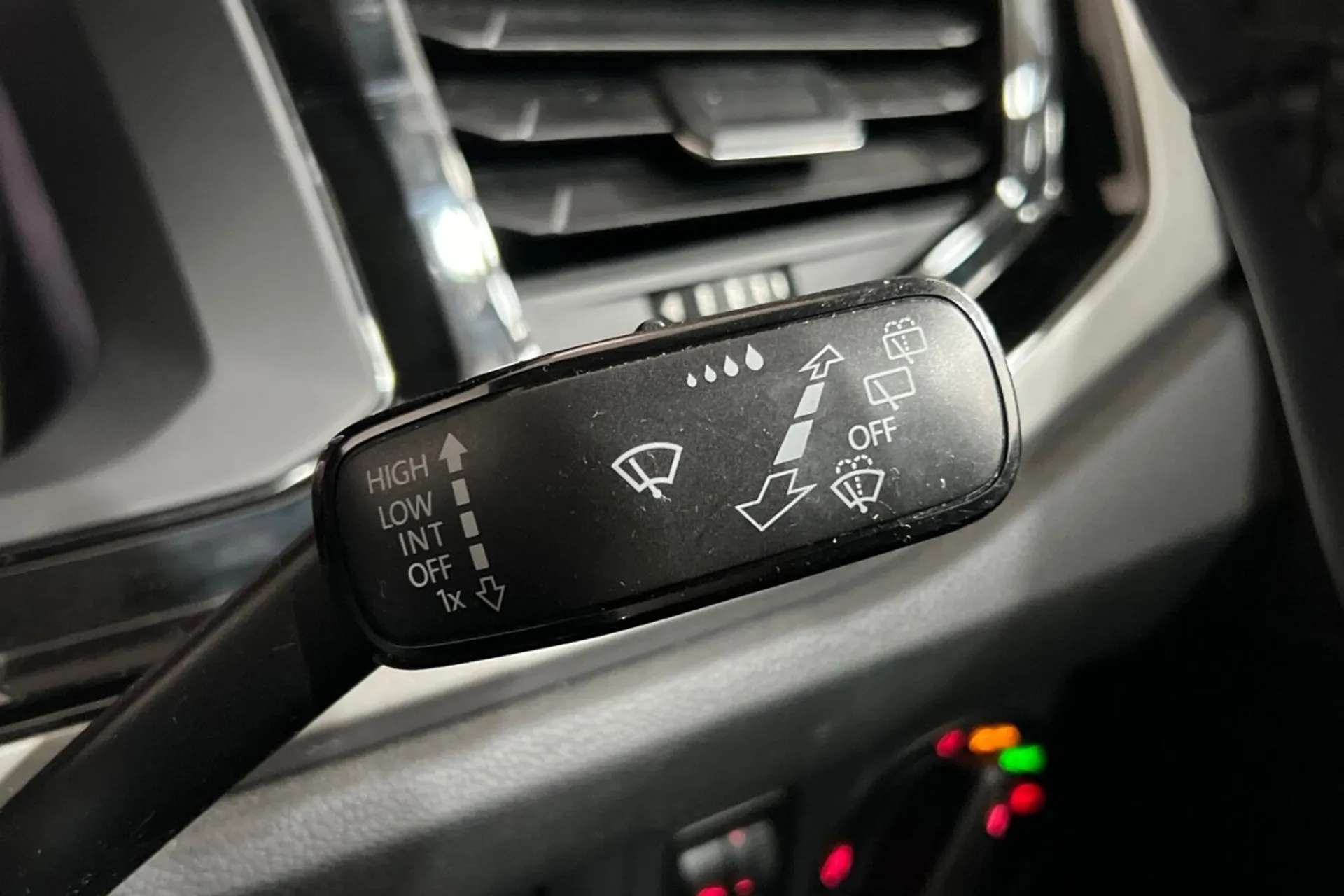 2019 VOLKSWAGEN POLO 2019 VOLKSWAGEN POLO