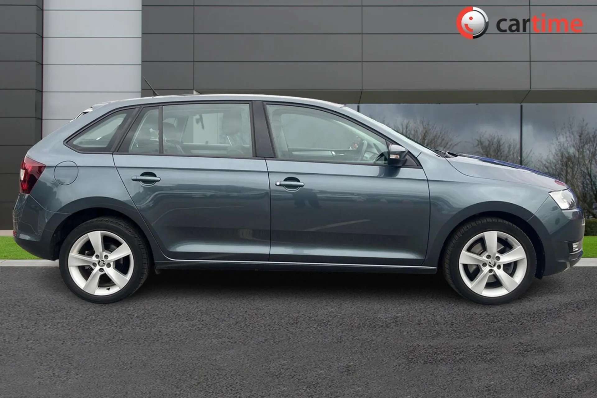 A 2018 SKODA RAPID 1.0 SPACEBACK SE TECH TSI 5d 109 BHP 6.5in Touchscreen, Satellite Navigation, Apple CarPlay / Android Auto, Rear Parking Sensors, 16-Inch Alloy Wheels A 2018 SKODA RAPID 1.0 SPACEBACK SE TECH TSI 5d 109 BHP 6.5in Touchscreen, Satellite Navigation, Apple CarPlay / Android Auto, Rear Parking Sensors, 16-Inch Alloy Wheels