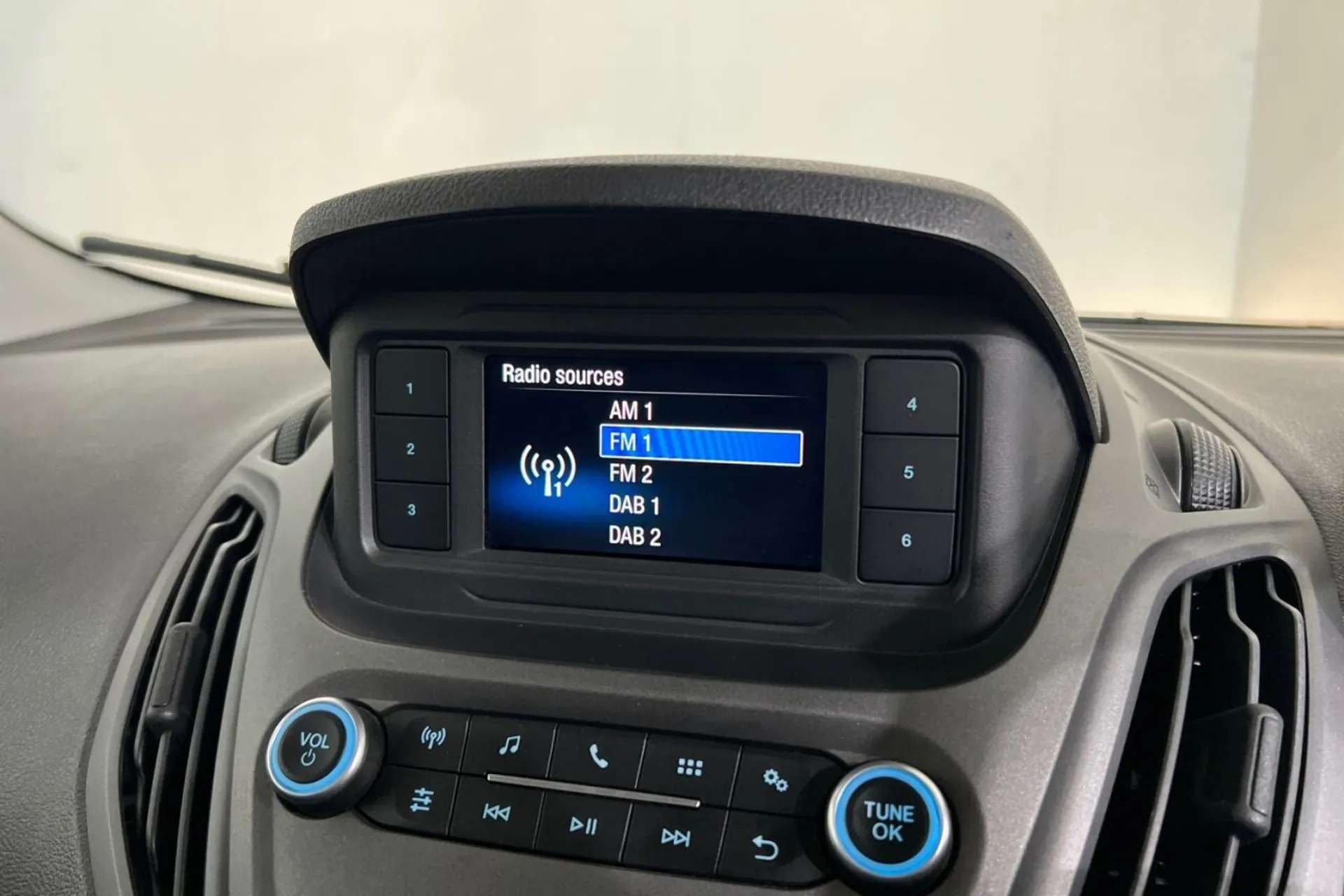 2020 FORD TRANSIT COURIER 2020 FORD TRANSIT COURIER