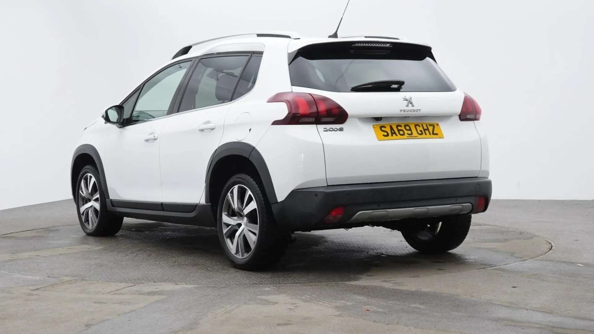A 2019 PEUGEOT 2008 1.5 BLUEHDI ALLURE PREMIUM 5d 101 BHP Touchscreen, Bluetooth, DAB, USB, 17in Alloy Wheels Bianca White, 17in Alloys A 2019 PEUGEOT 2008 1.5 BLUEHDI ALLURE PREMIUM 5d 101 BHP Touchscreen, Bluetooth, DAB, USB, 17in Alloy Wheels Bianca White, 17in Alloys