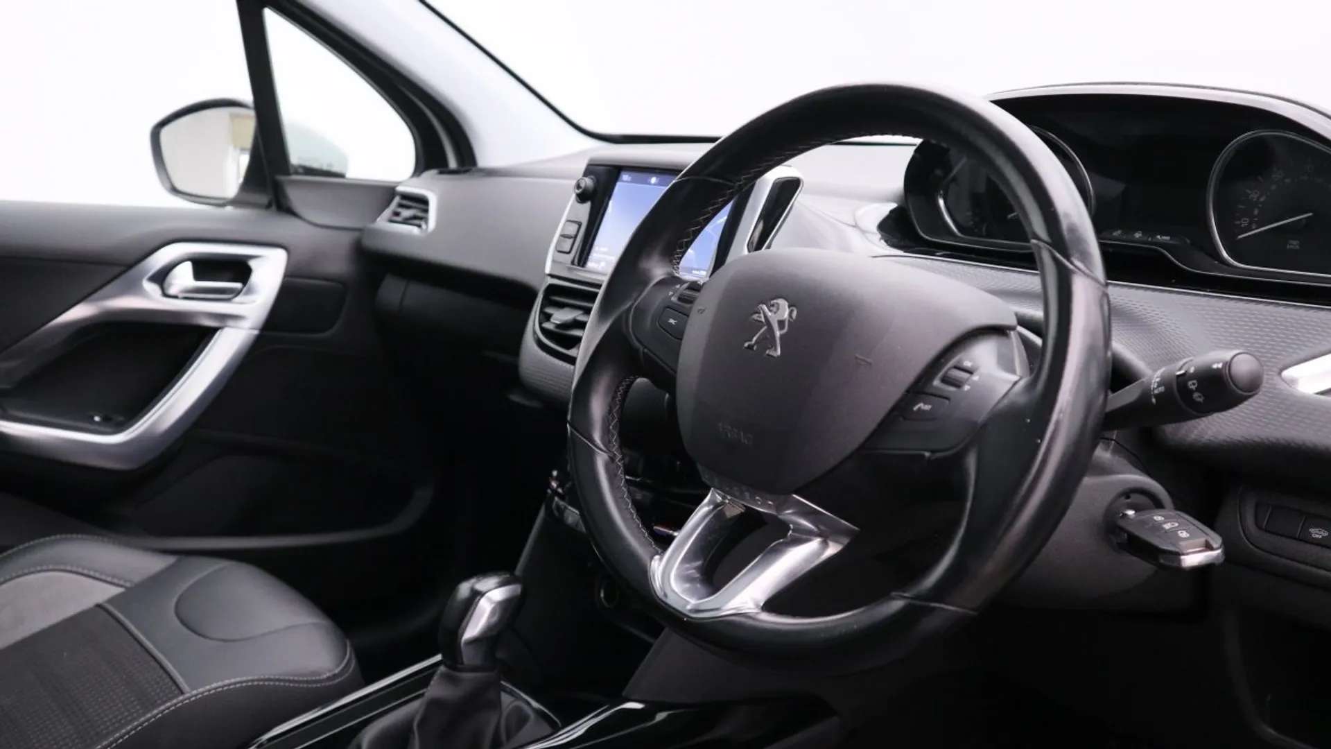 2019 PEUGEOT 2008 2019 PEUGEOT 2008