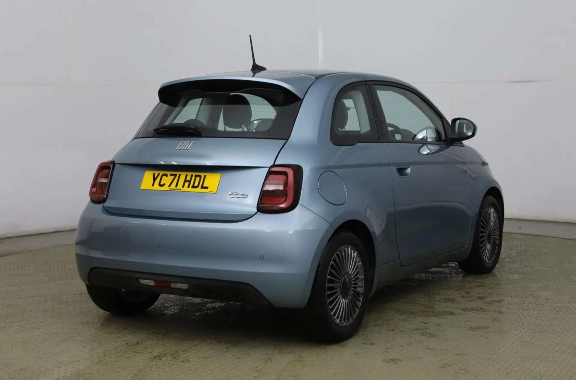 2021 FIAT 500E 2021 FIAT 500E