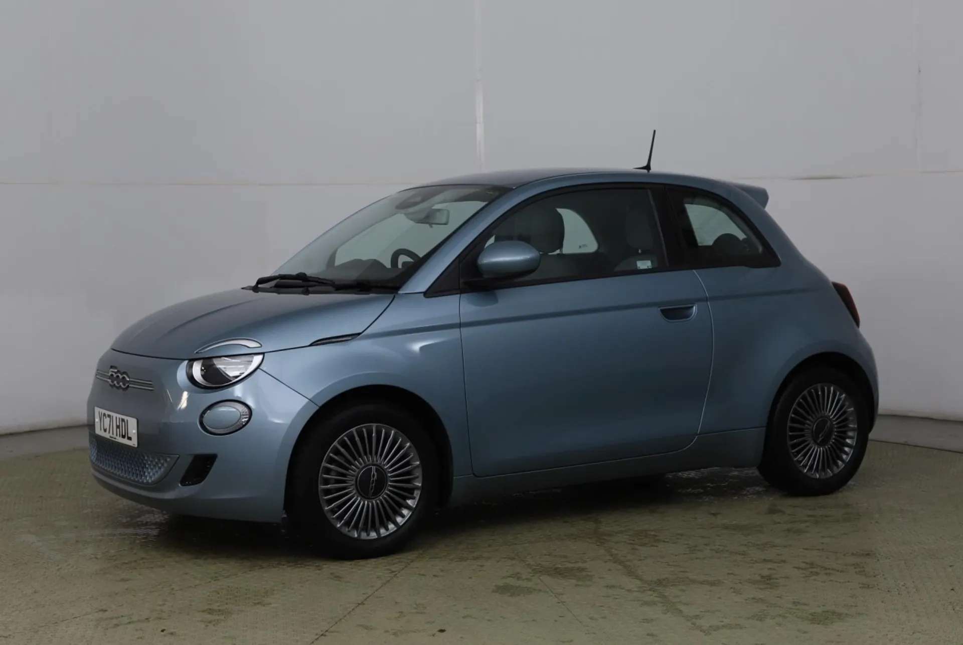 2021 FIAT 500E 2021 FIAT 500E