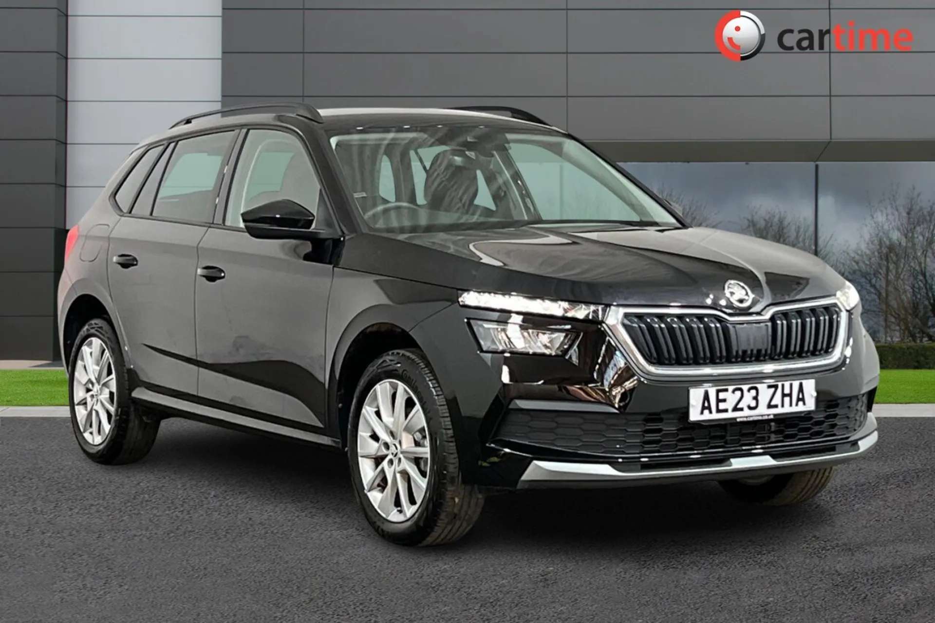 A 2023 SKODA KAMIQ 1.0 SE DRIVE TSI 5d 94 BHP Touchscreen, Satellite Navigation, Apple CarPlay / Android Auto, Rear Parking Sensors, DAB Digital Radio Black Magic, 17in A 2023 SKODA KAMIQ 1.0 SE DRIVE TSI 5d 94 BHP Touchscreen, Satellite Navigation, Apple CarPlay / Android Auto, Rear Parking Sensors, DAB Digital Radio Black Magic, 17in