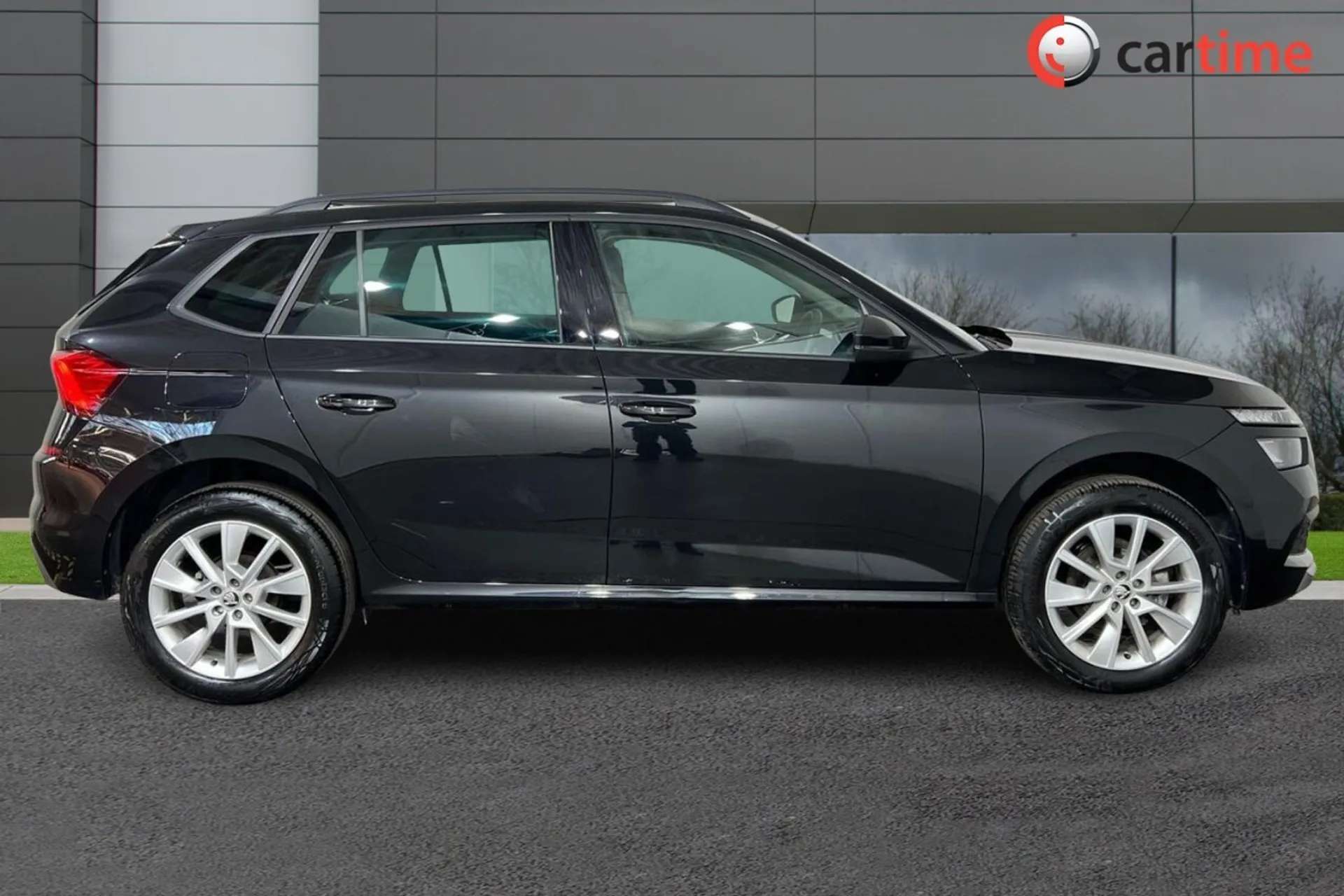 A 2023 SKODA KAMIQ 1.0 SE DRIVE TSI 5d 94 BHP Touchscreen, Satellite Navigation, Apple CarPlay / Android Auto, Rear Parking Sensors, DAB Digital Radio Black Magic, 17in A 2023 SKODA KAMIQ 1.0 SE DRIVE TSI 5d 94 BHP Touchscreen, Satellite Navigation, Apple CarPlay / Android Auto, Rear Parking Sensors, DAB Digital Radio Black Magic, 17in