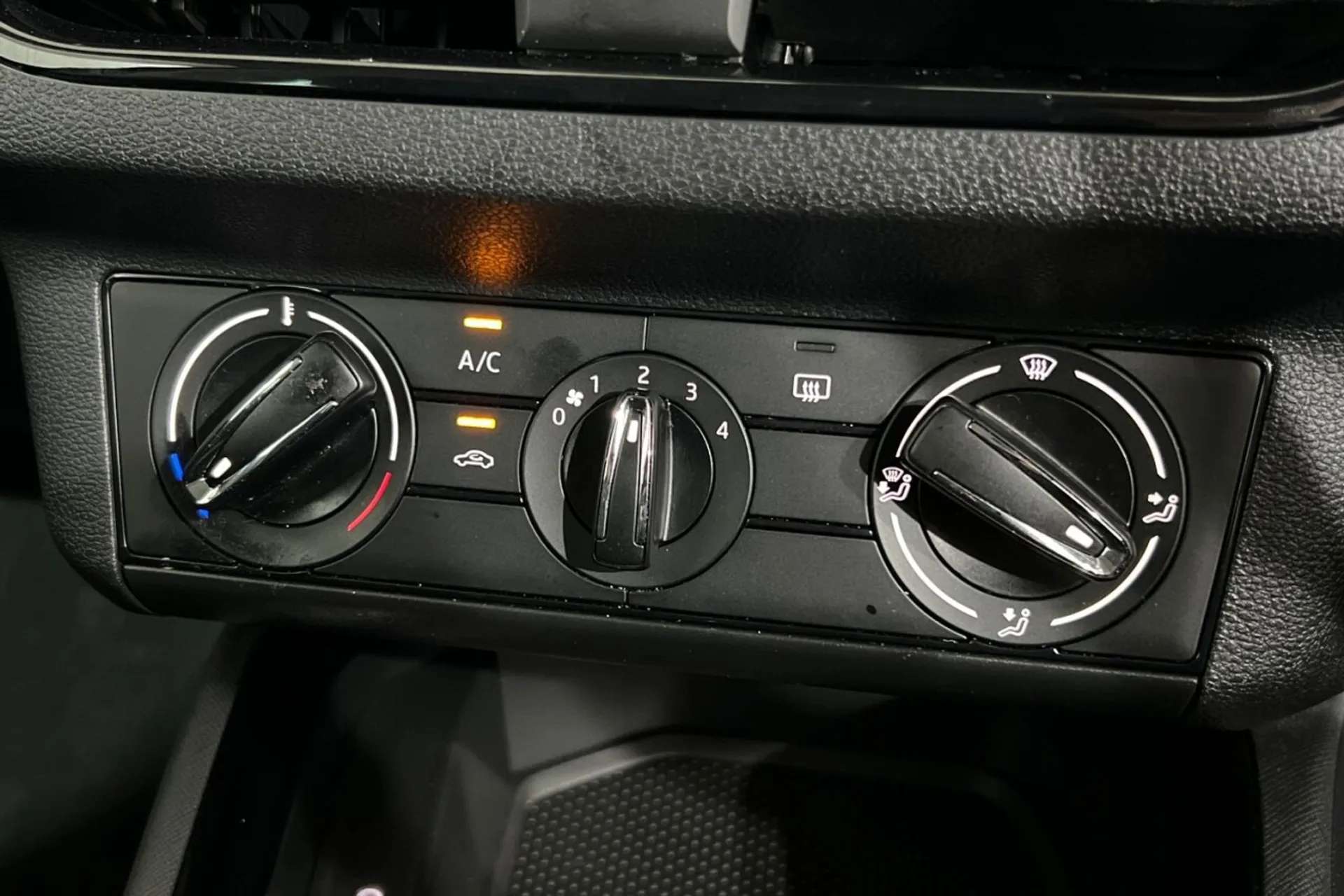 2023 SKODA KAMIQ 2023 SKODA KAMIQ