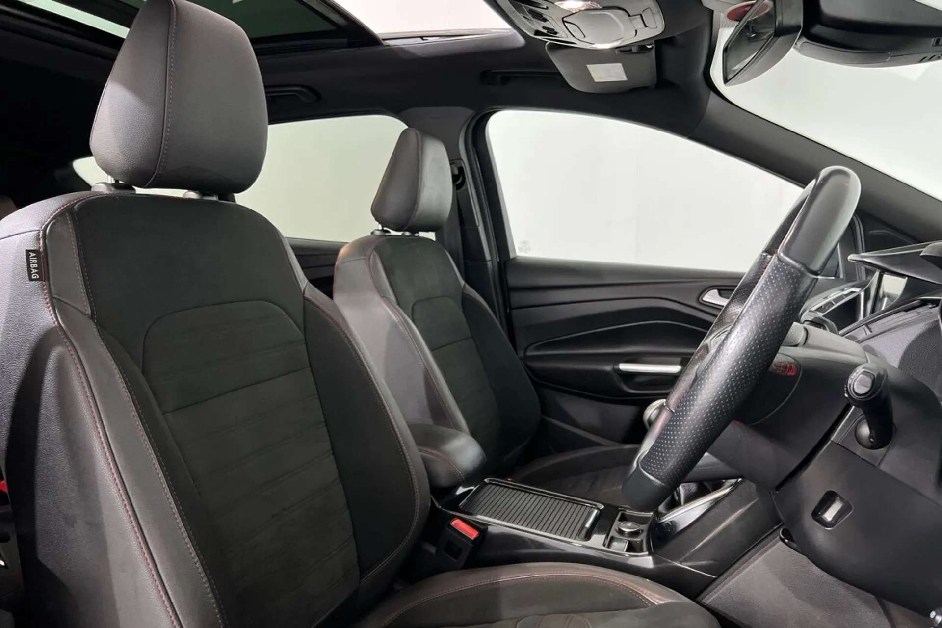 0 FORD KUGA 0 FORD KUGA