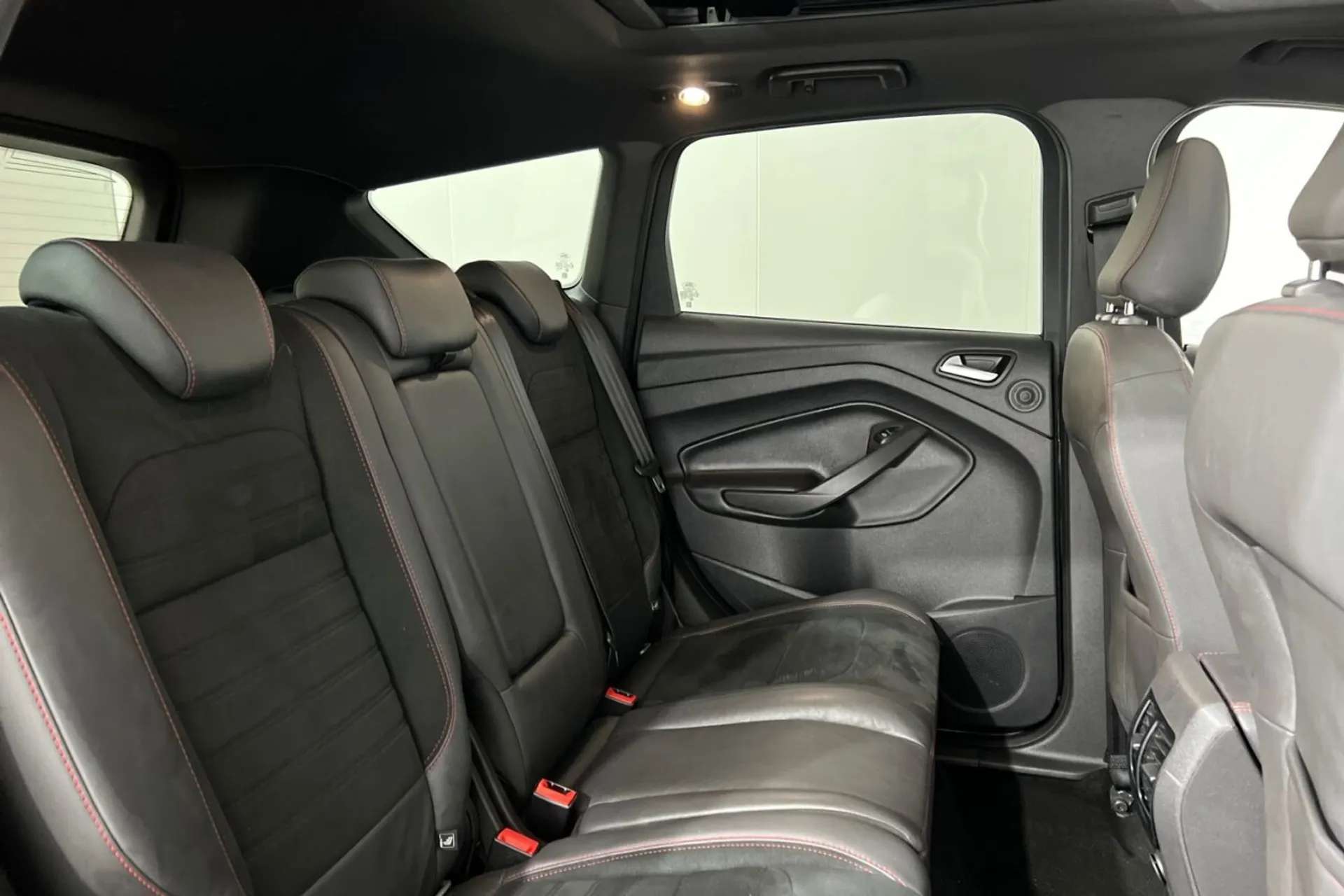 0 FORD KUGA 0 FORD KUGA