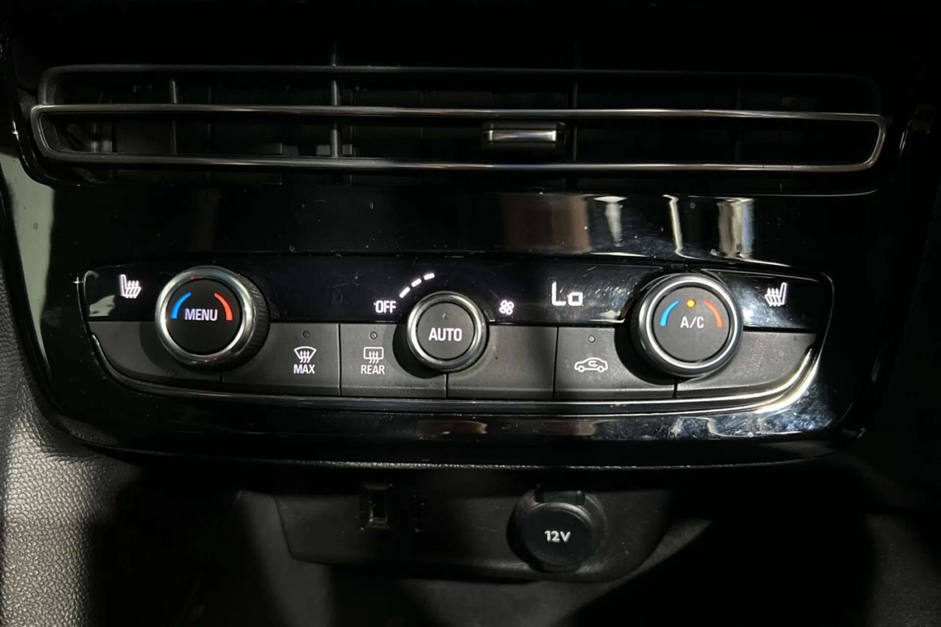 0 VAUXHALL MOKKA 0 VAUXHALL MOKKA