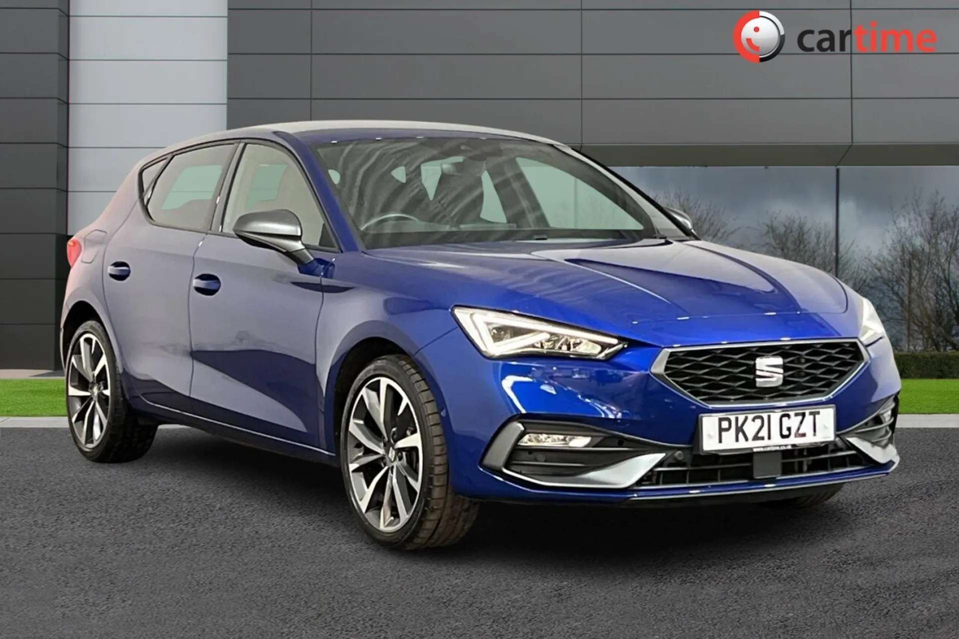 A 2021 SEAT LEON 1.4 FR SPORT DSG 5d 202 BHP Wireless Apple CarPlay, Heated Steering Wheel, Wireless Phone Charging, Digital Cockpit, Tinted Windows Mystery Blue, 18In A 2021 SEAT LEON 1.4 FR SPORT DSG 5d 202 BHP Wireless Apple CarPlay, Heated Steering Wheel, Wireless Phone Charging, Digital Cockpit, Tinted Windows Mystery Blue, 18In