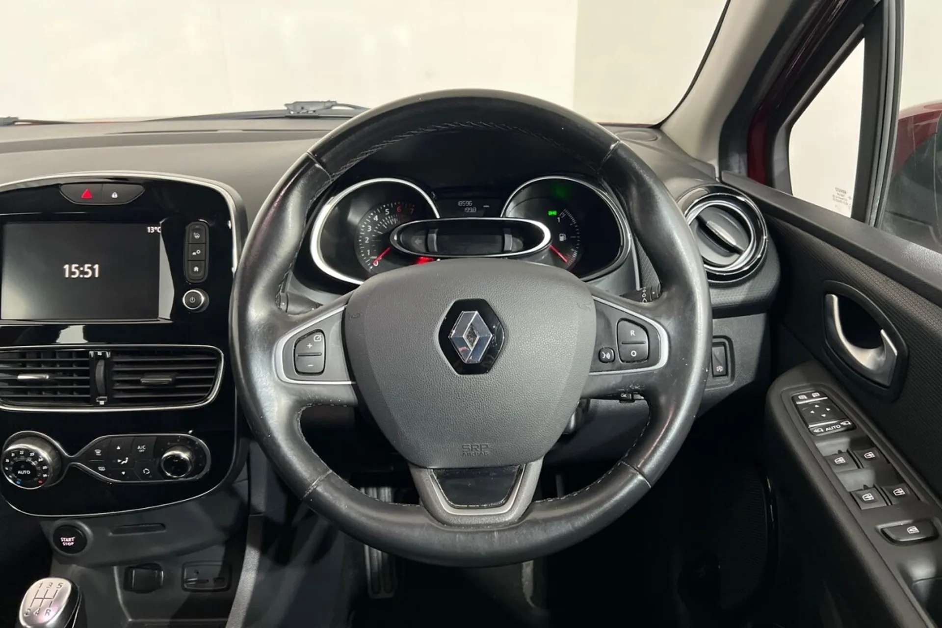 2018 RENAULT CLIO 2018 RENAULT CLIO