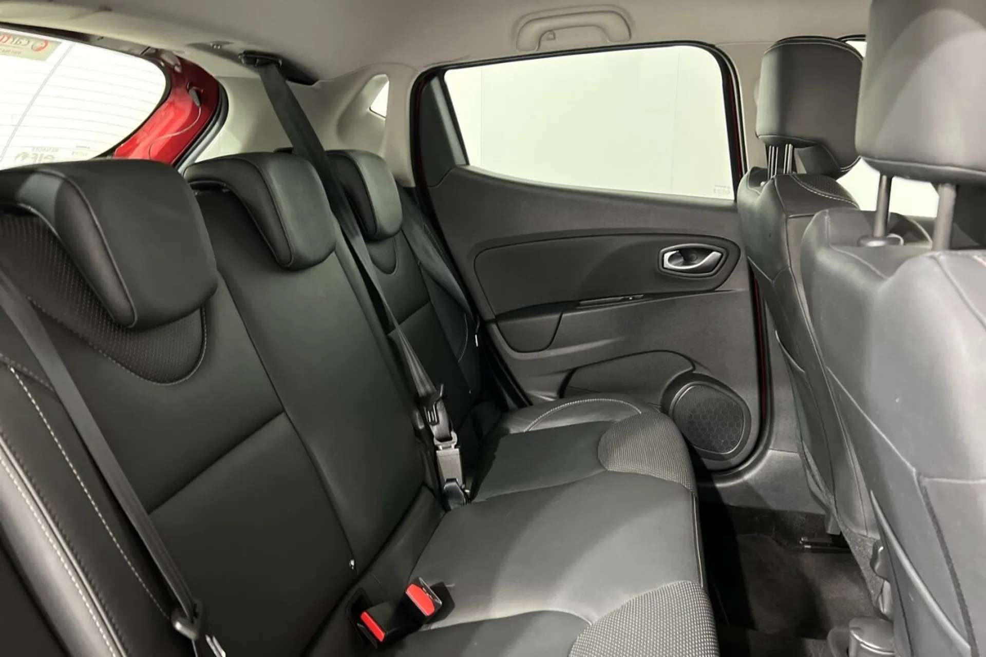 2018 RENAULT CLIO 2018 RENAULT CLIO