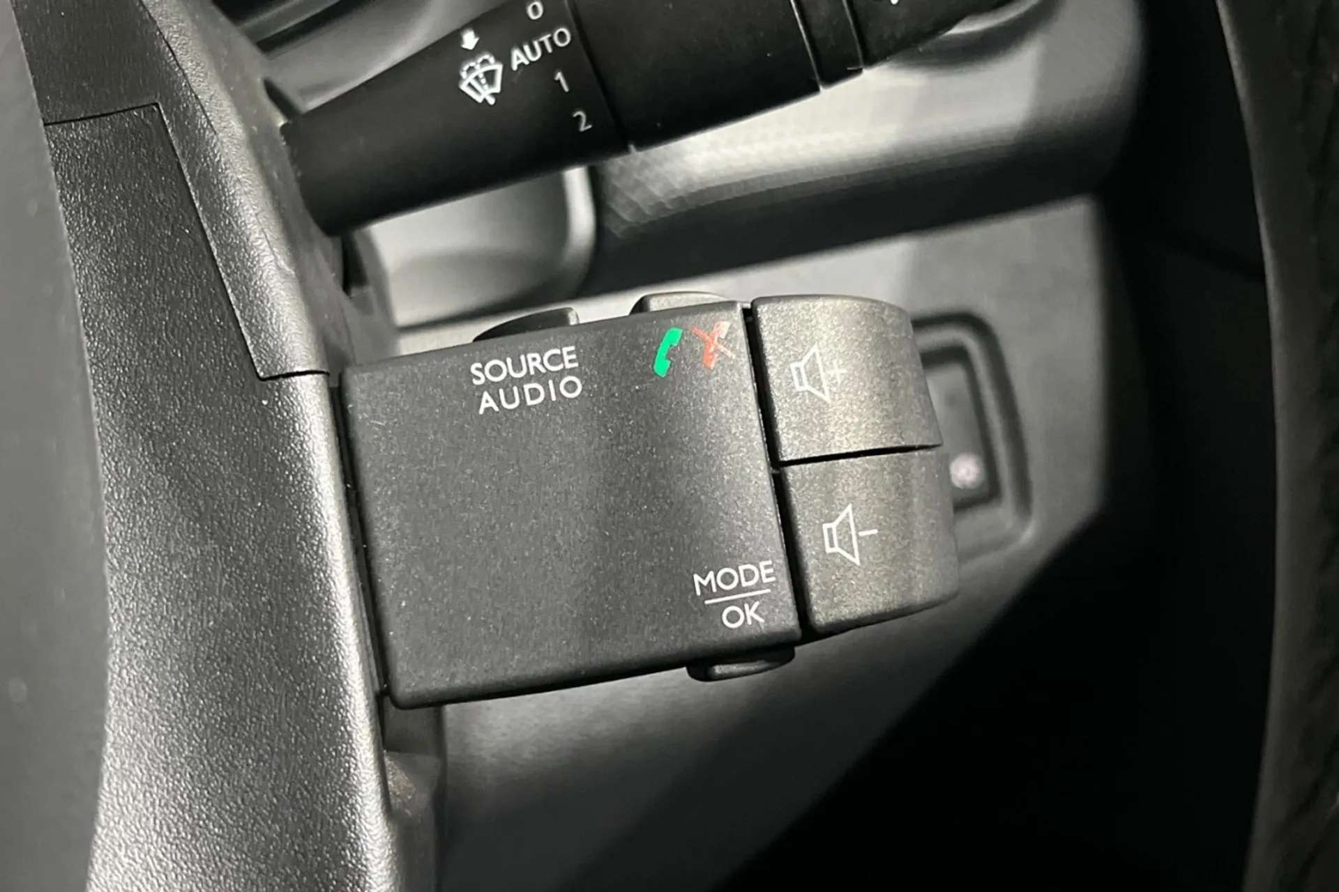 2018 RENAULT CLIO 2018 RENAULT CLIO